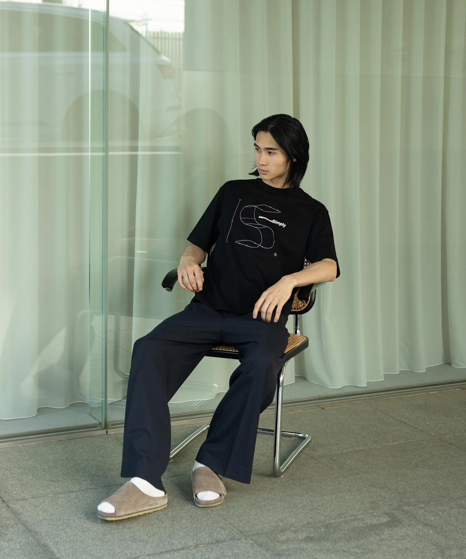 CHAIR TEE 