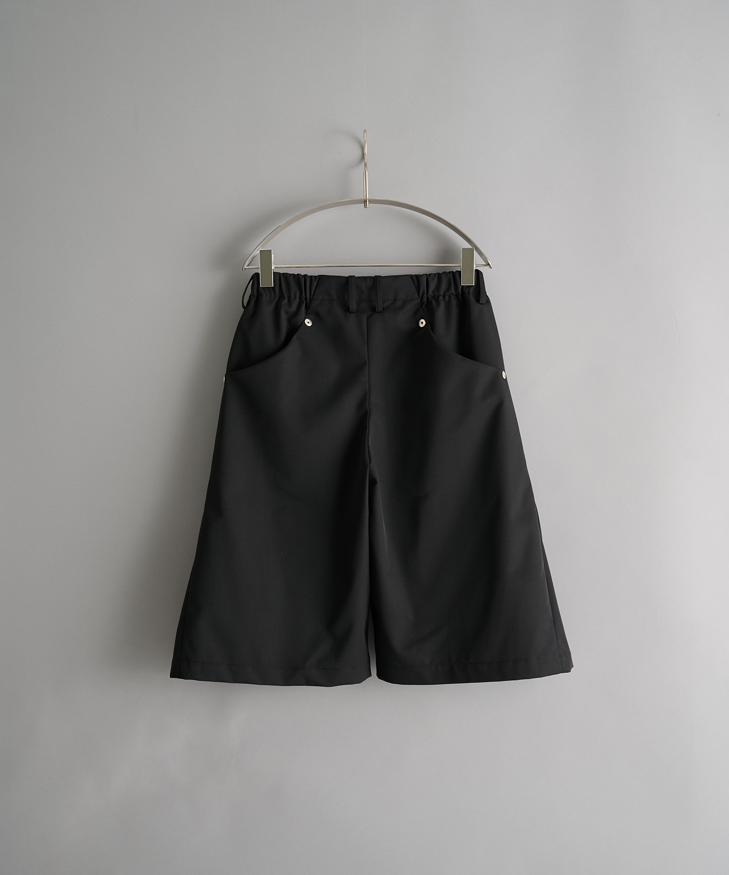 curve leg wide shorts CONZ