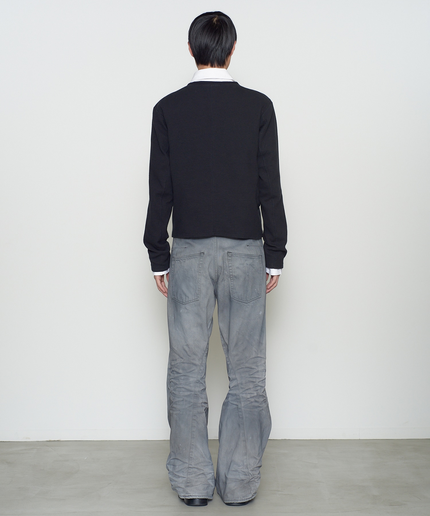 PANNELD LONG SLEEVE V-NECK T-SHIRT NVRFRGT
