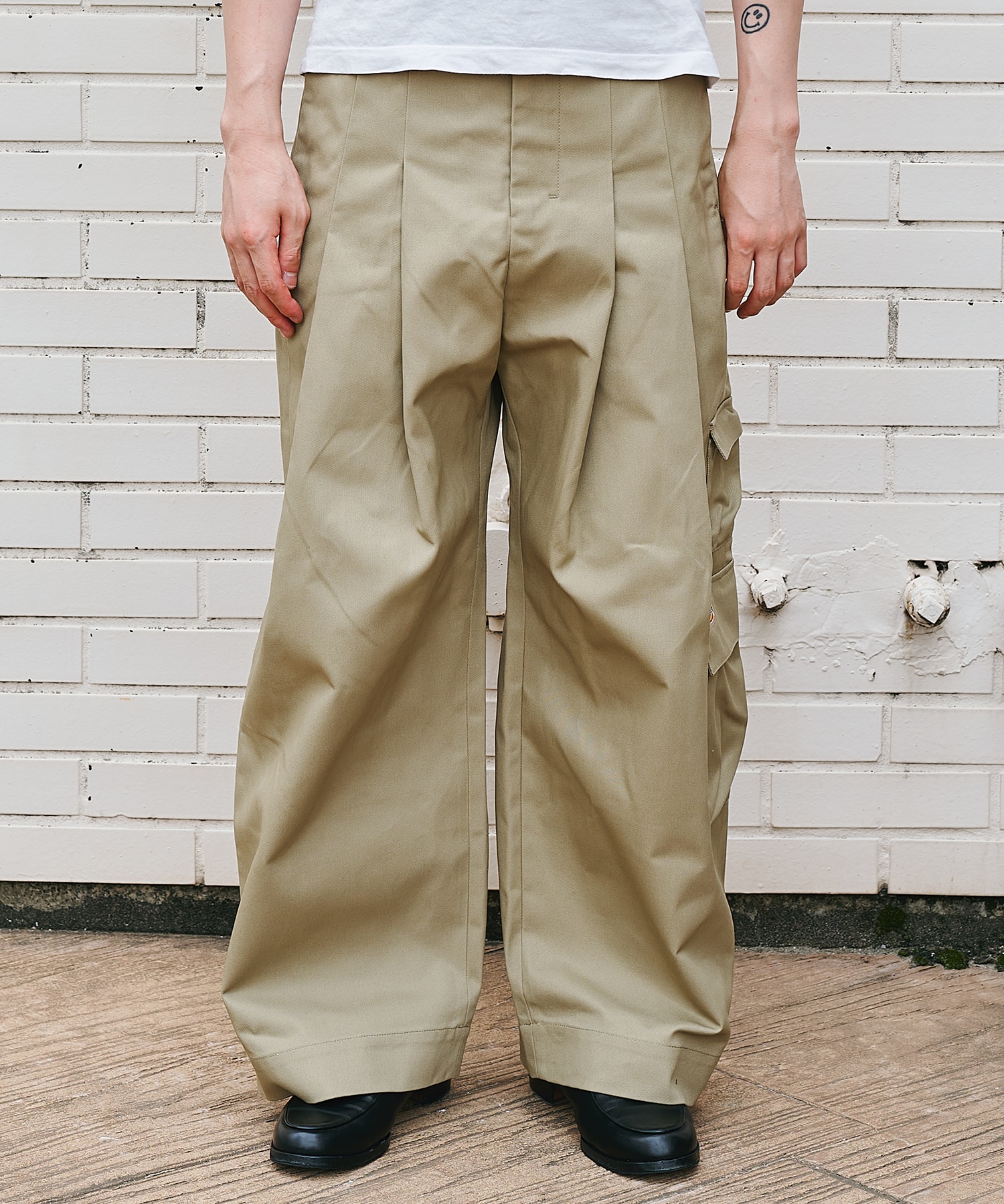 lost and found pockets baggy with Dickies SHINYAKOZUKA