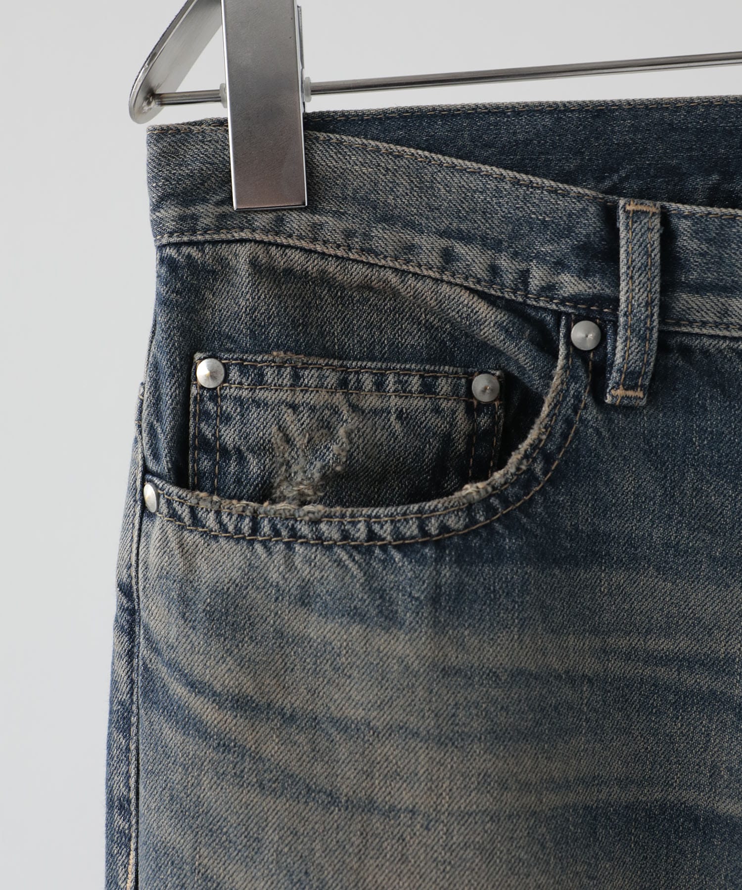 low rise slim fit jeans CONZ