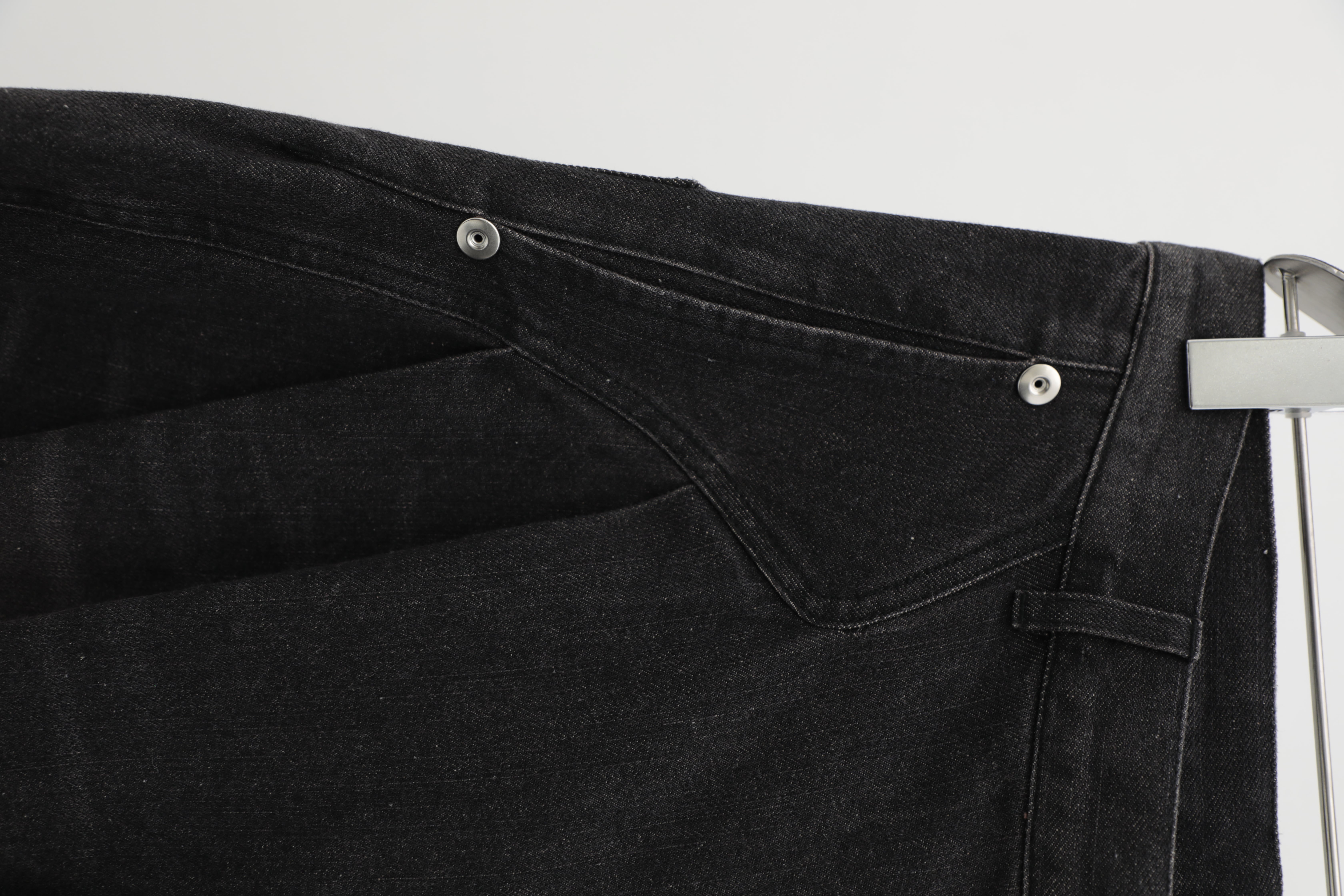 over dye curved denim CONZ