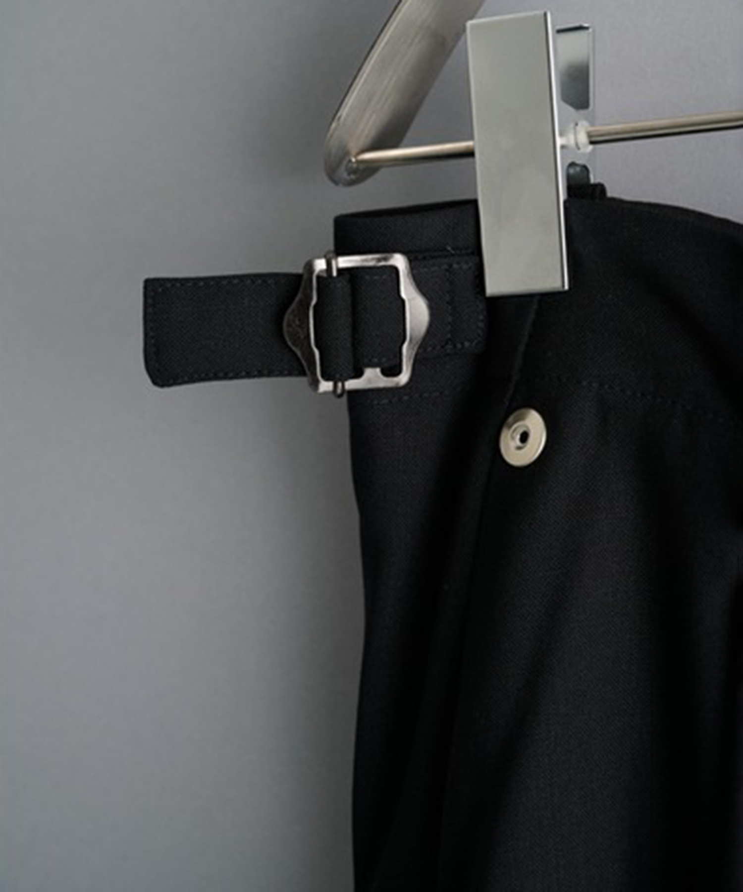 curved leg trousers 3.0 buckle CONZ