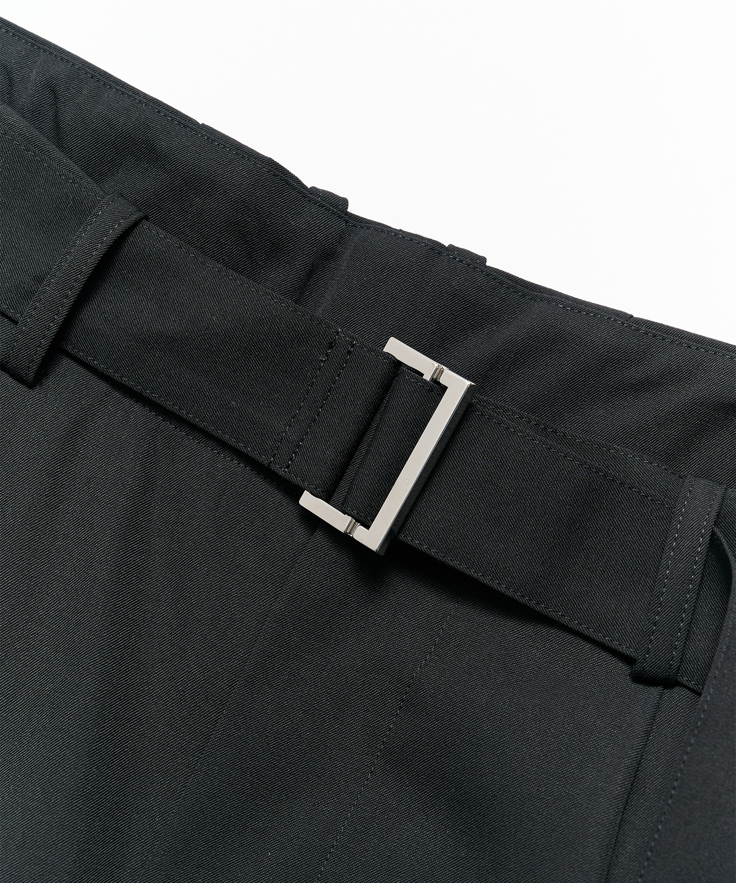 curve leg trousers belted CONZ