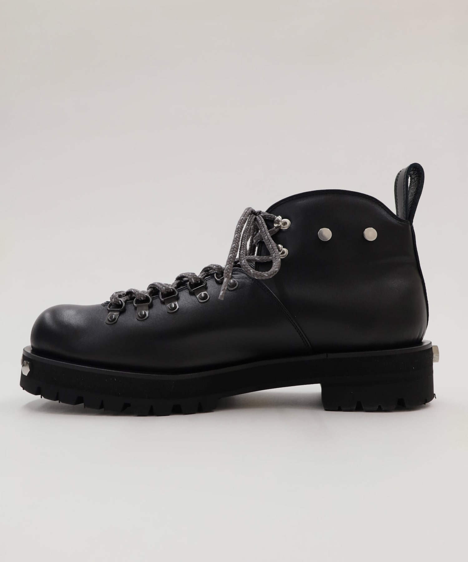 TEST BOOTS OUAT