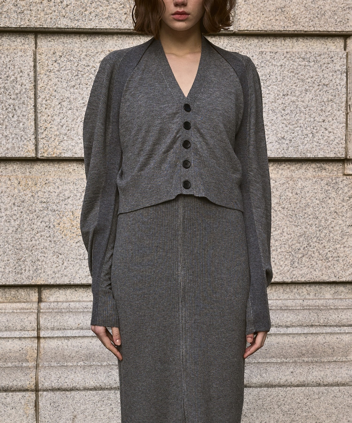 RIB SWITCHING SHORT CARDIGAN A CCORDION