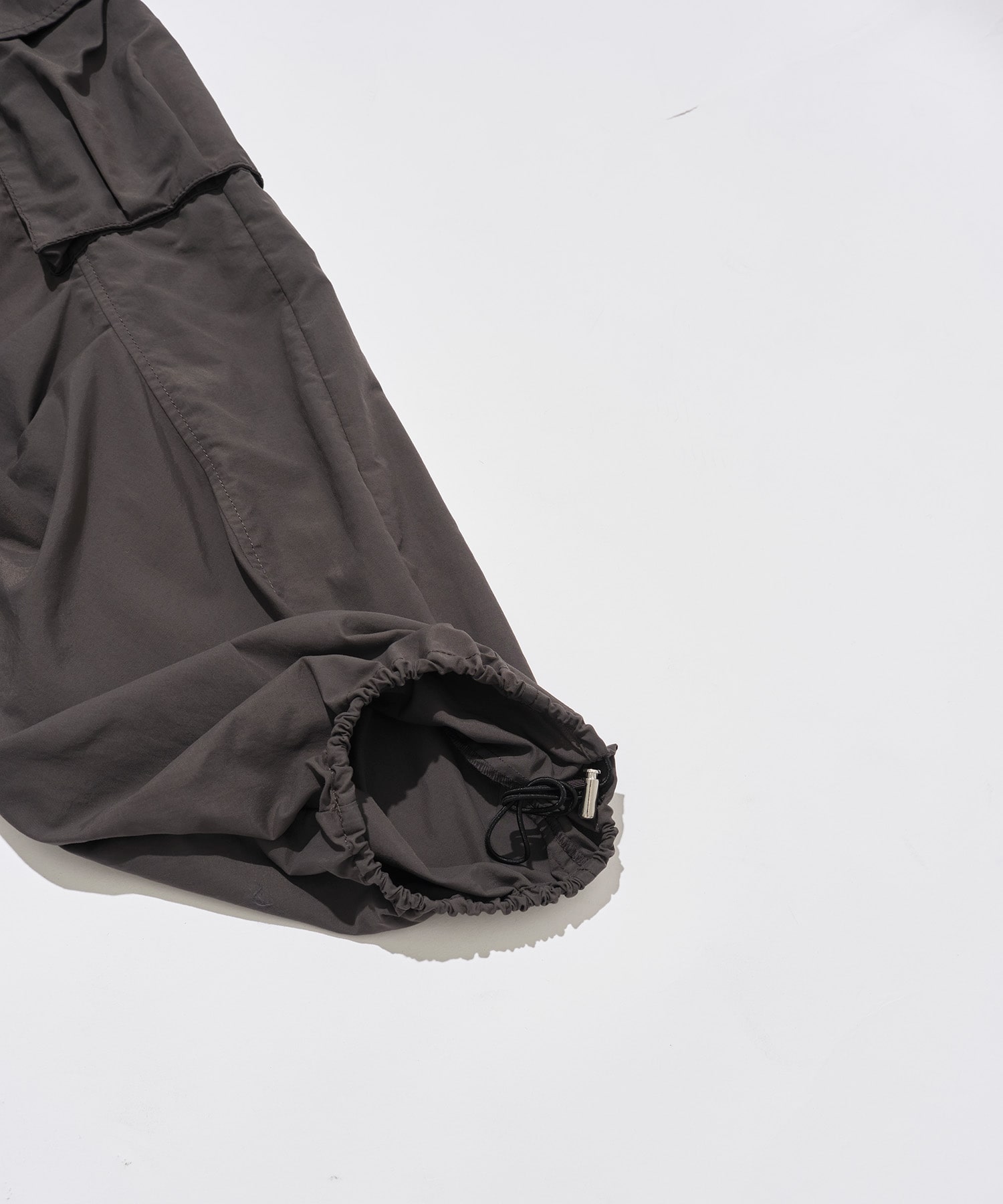 LAYERED PARACHUTE PANTS CONZ