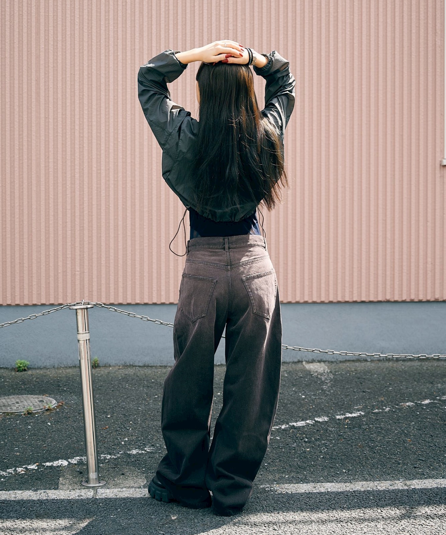 CURVED LEG JEANS CONZ