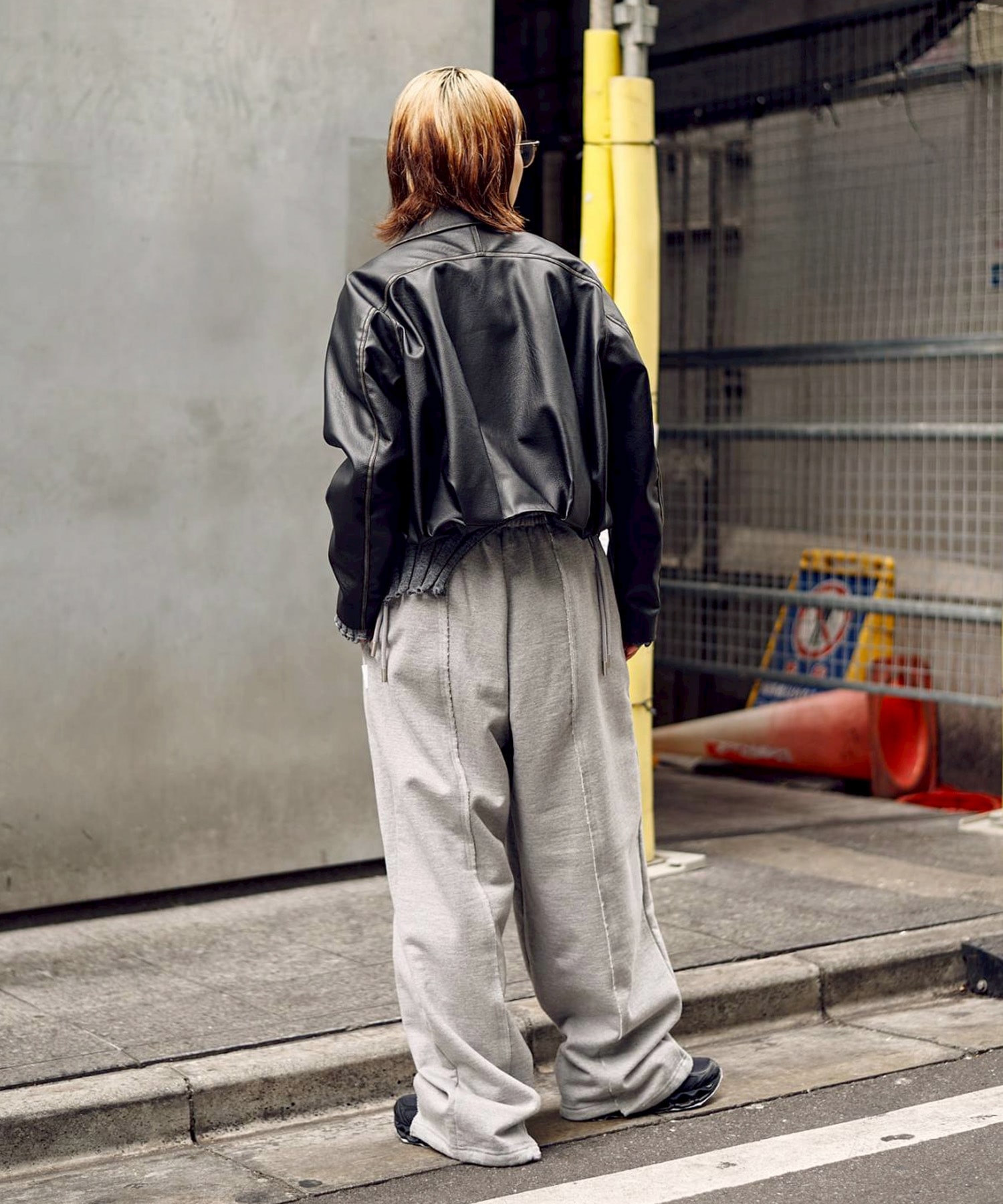 BALLOON LEATHER ZIP UP JACKET CONZ