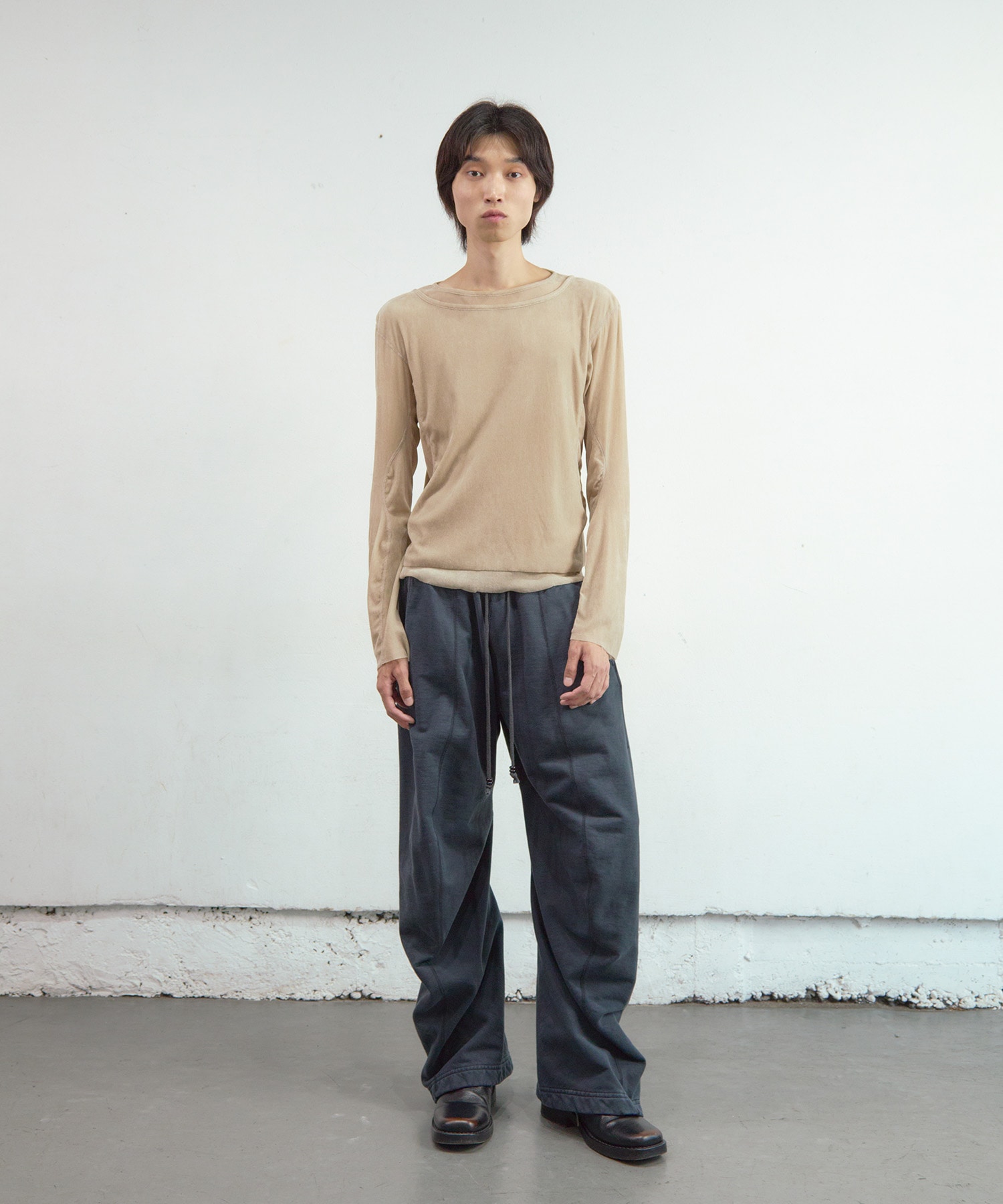 DOUBLE LAYERED LONG SLEEVE T-SHIRT NVRFRGT