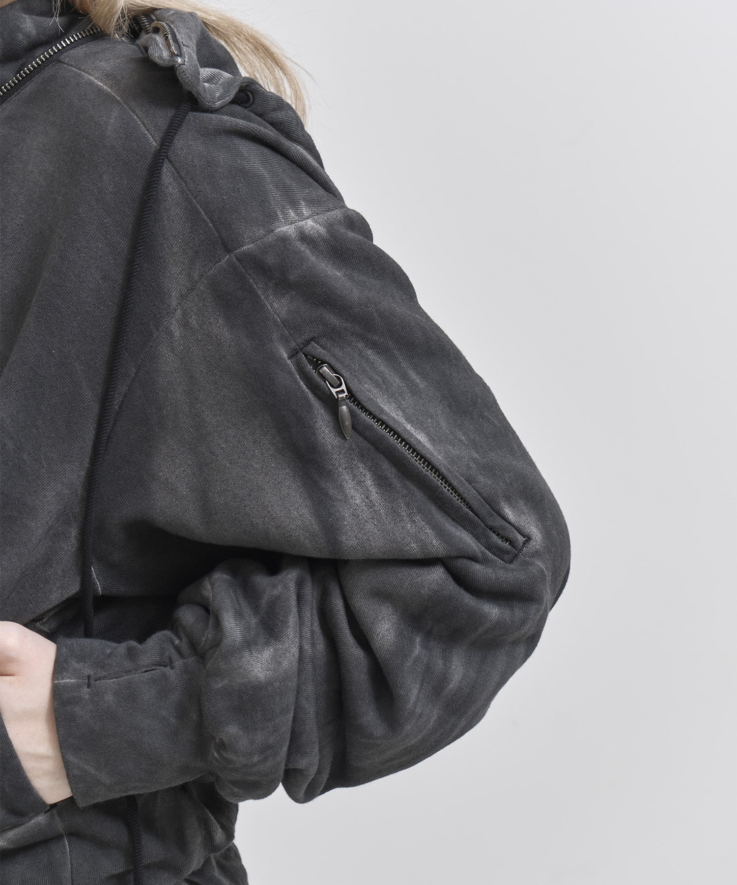 structured sip hoodie mukcyen