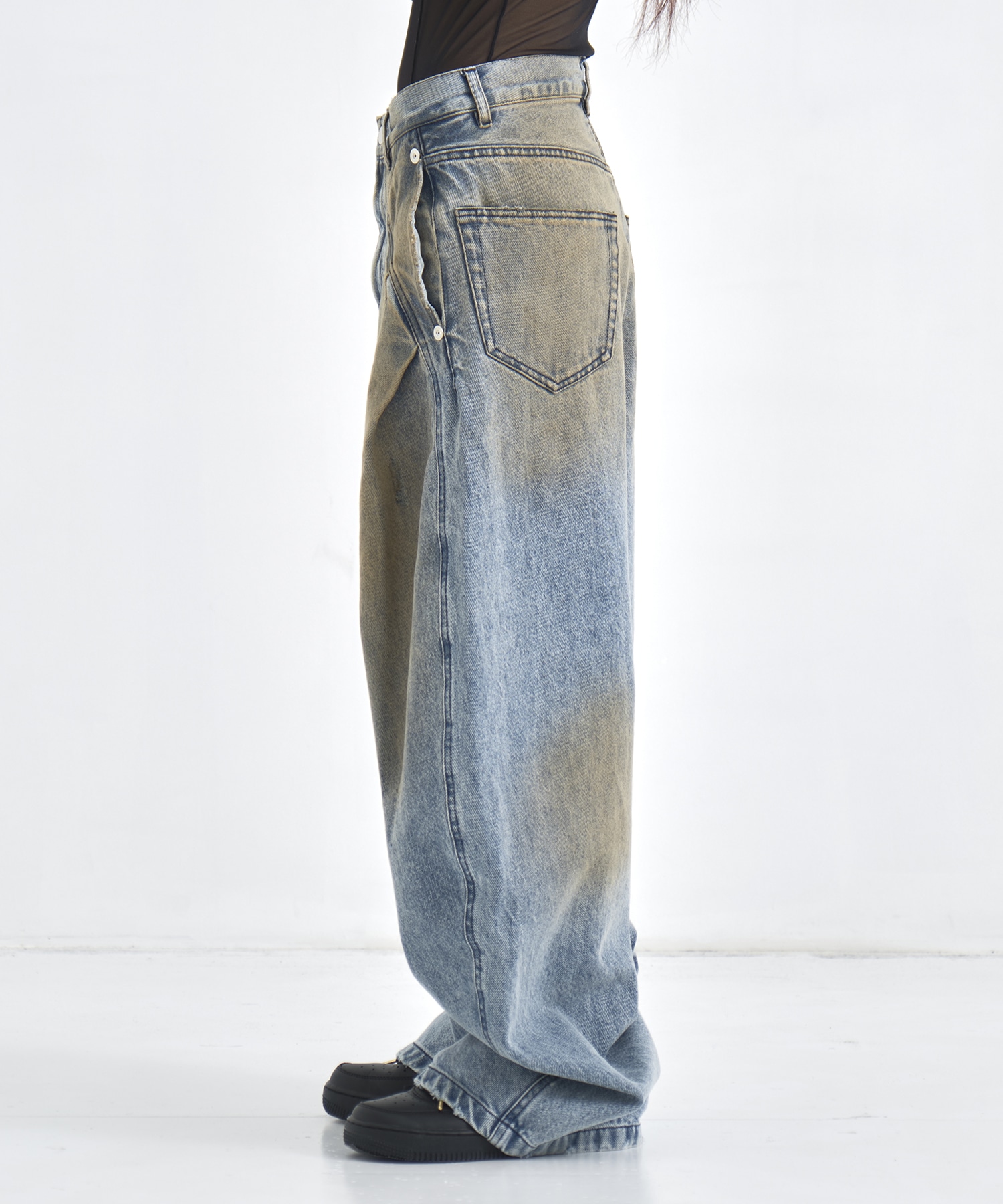 distressed curve denim CONZ