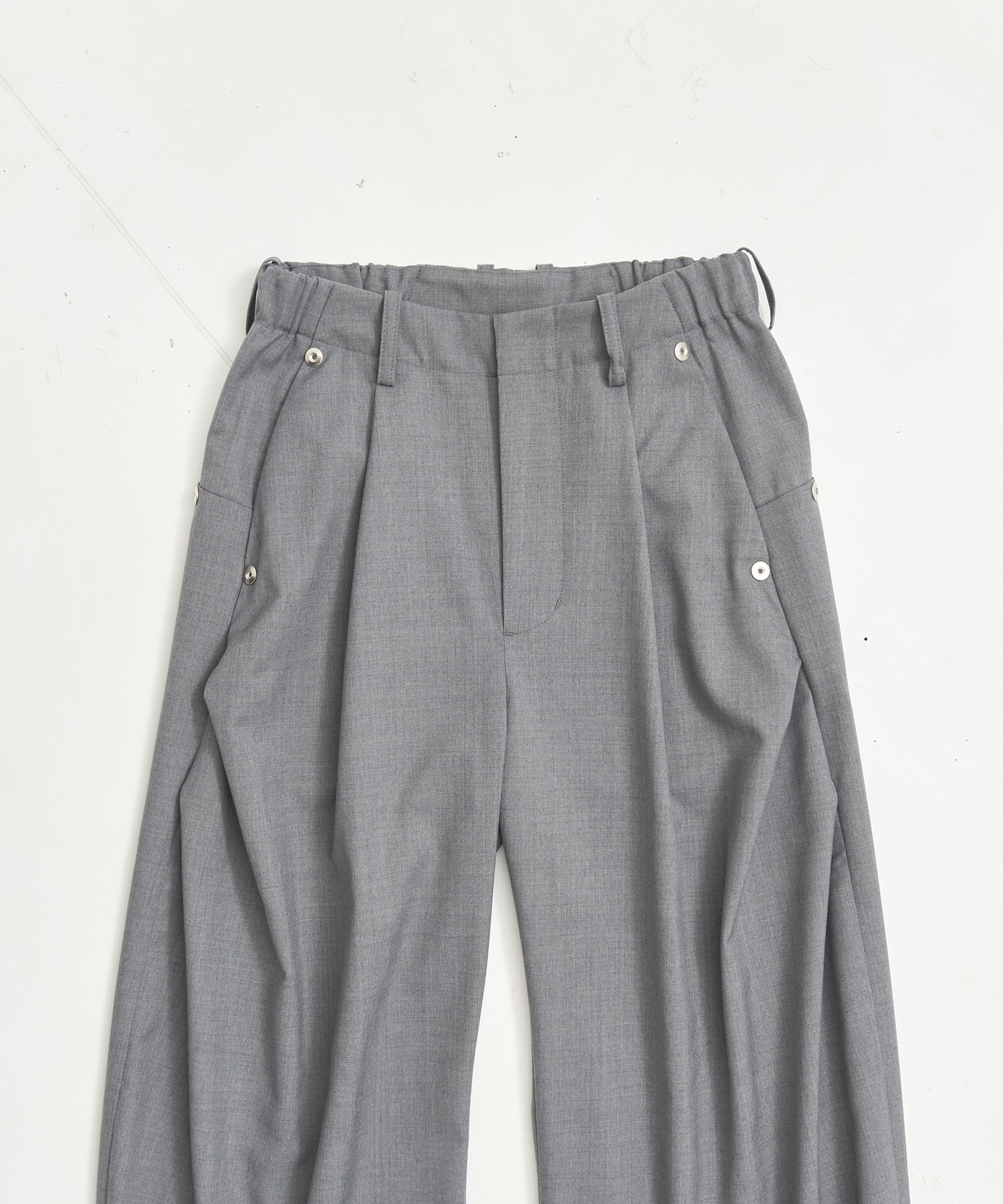 curve leg trousers CONZ