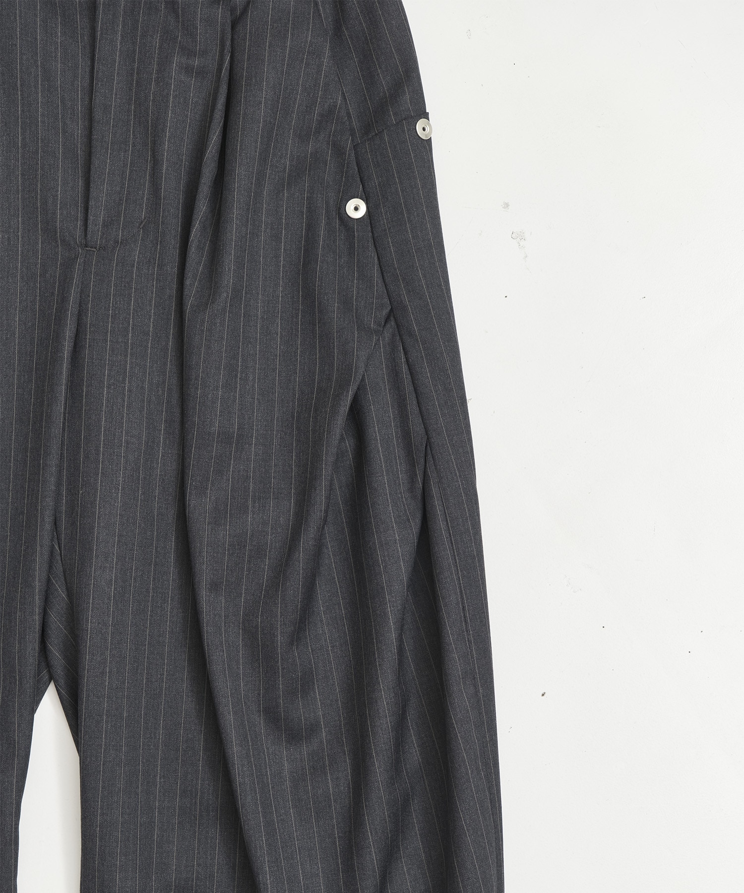 curve leg trousers CONZ