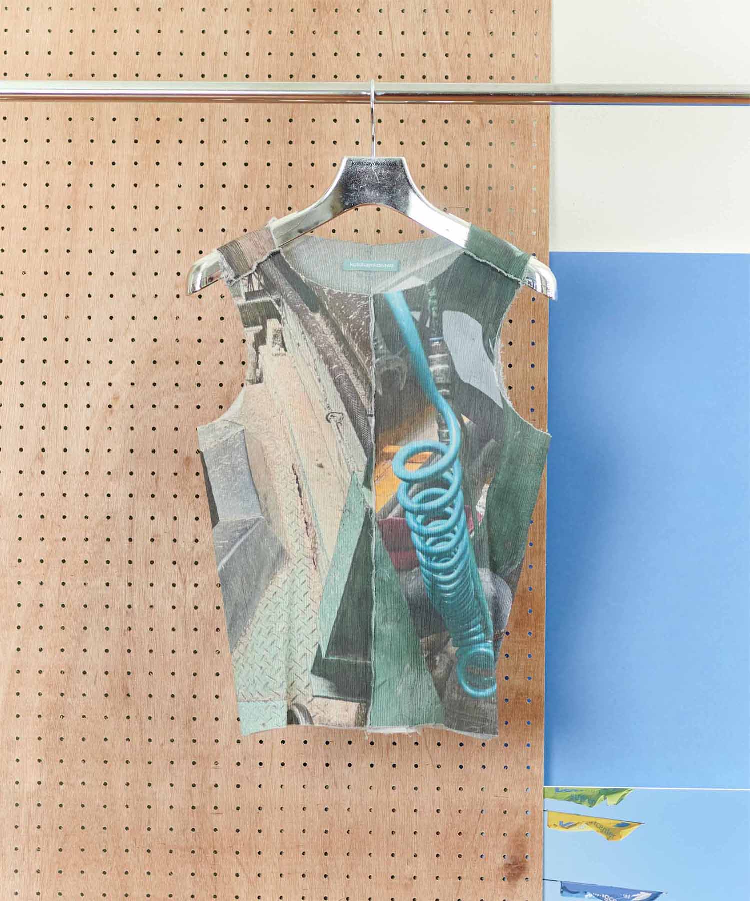 GRAPHIC YORYU TANK TOP kotohayokozawa