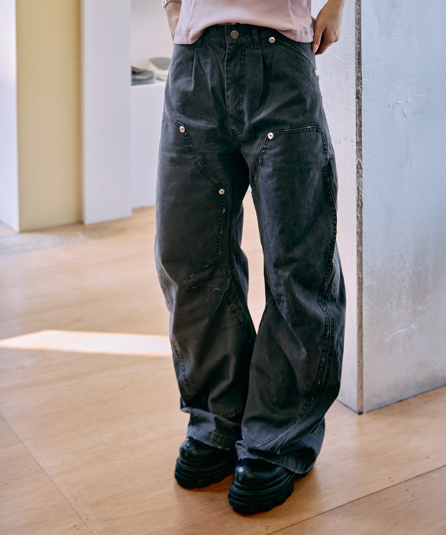 duck double knee curved leg pants CONZ