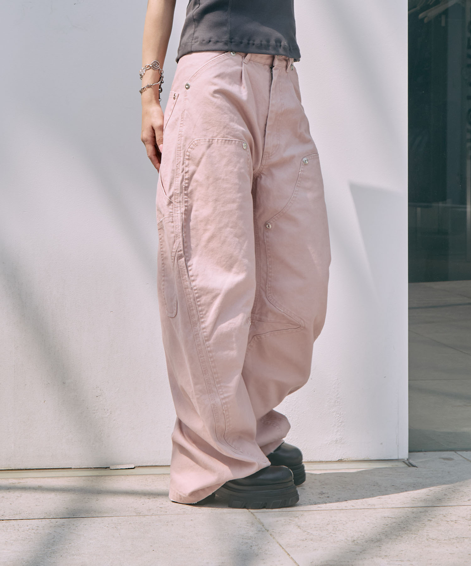 duck double knee curved leg pants CONZ