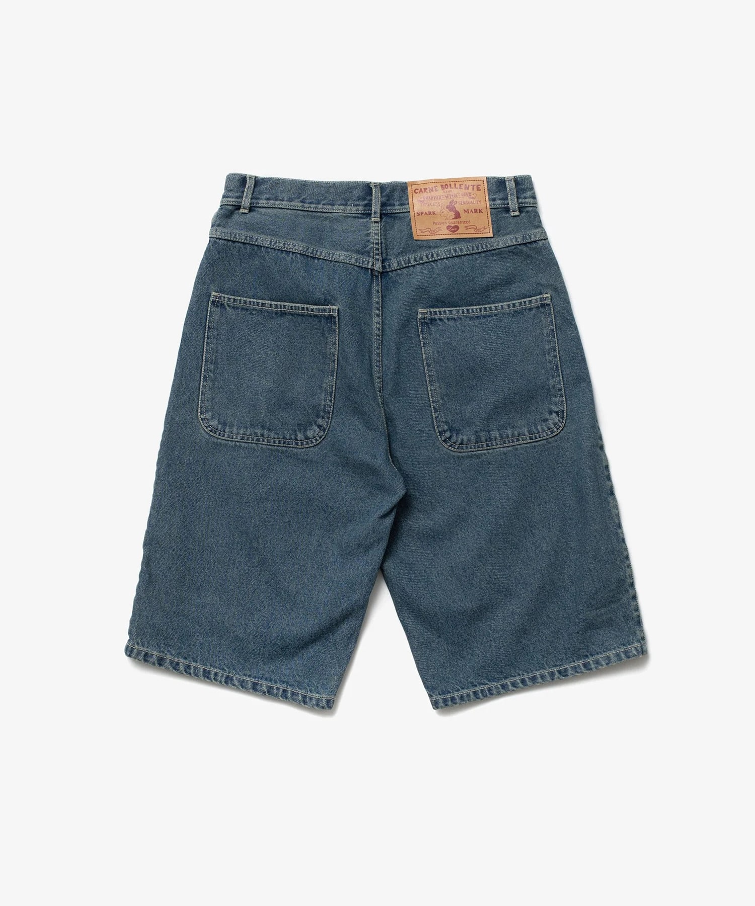 Love Shorts Carne Bollente