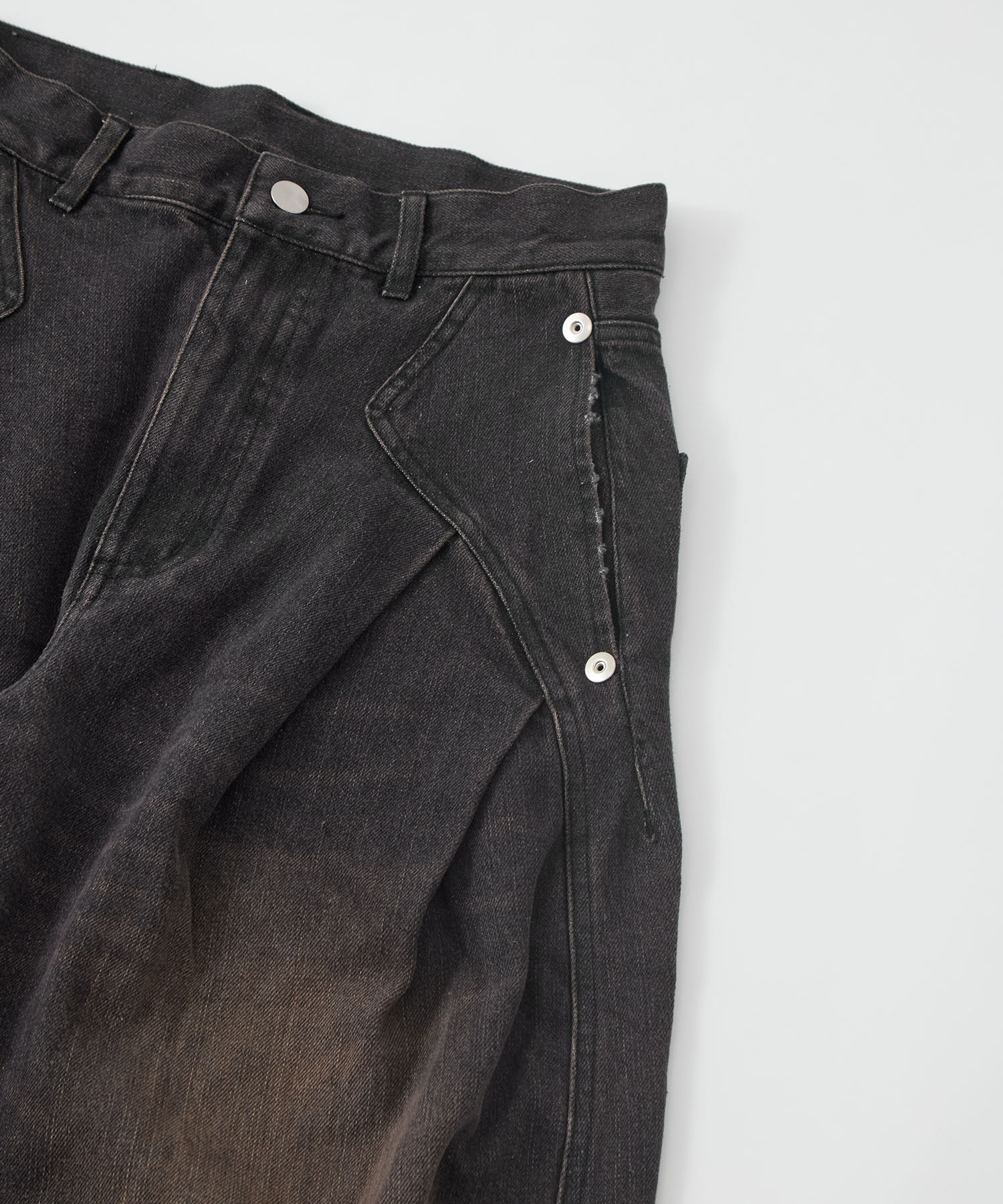 over dye curved denim CONZ
