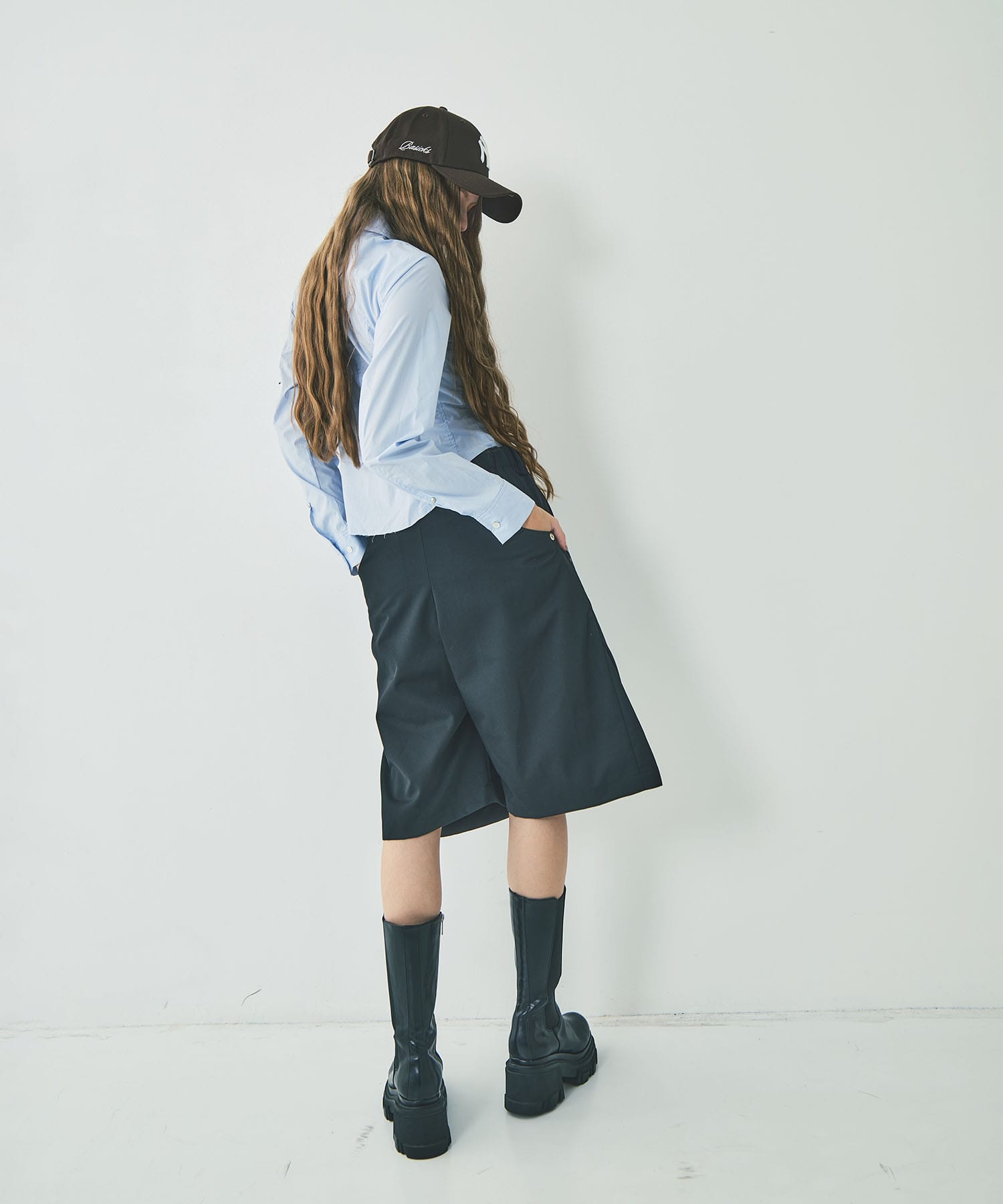 curve leg wide shorts CONZ