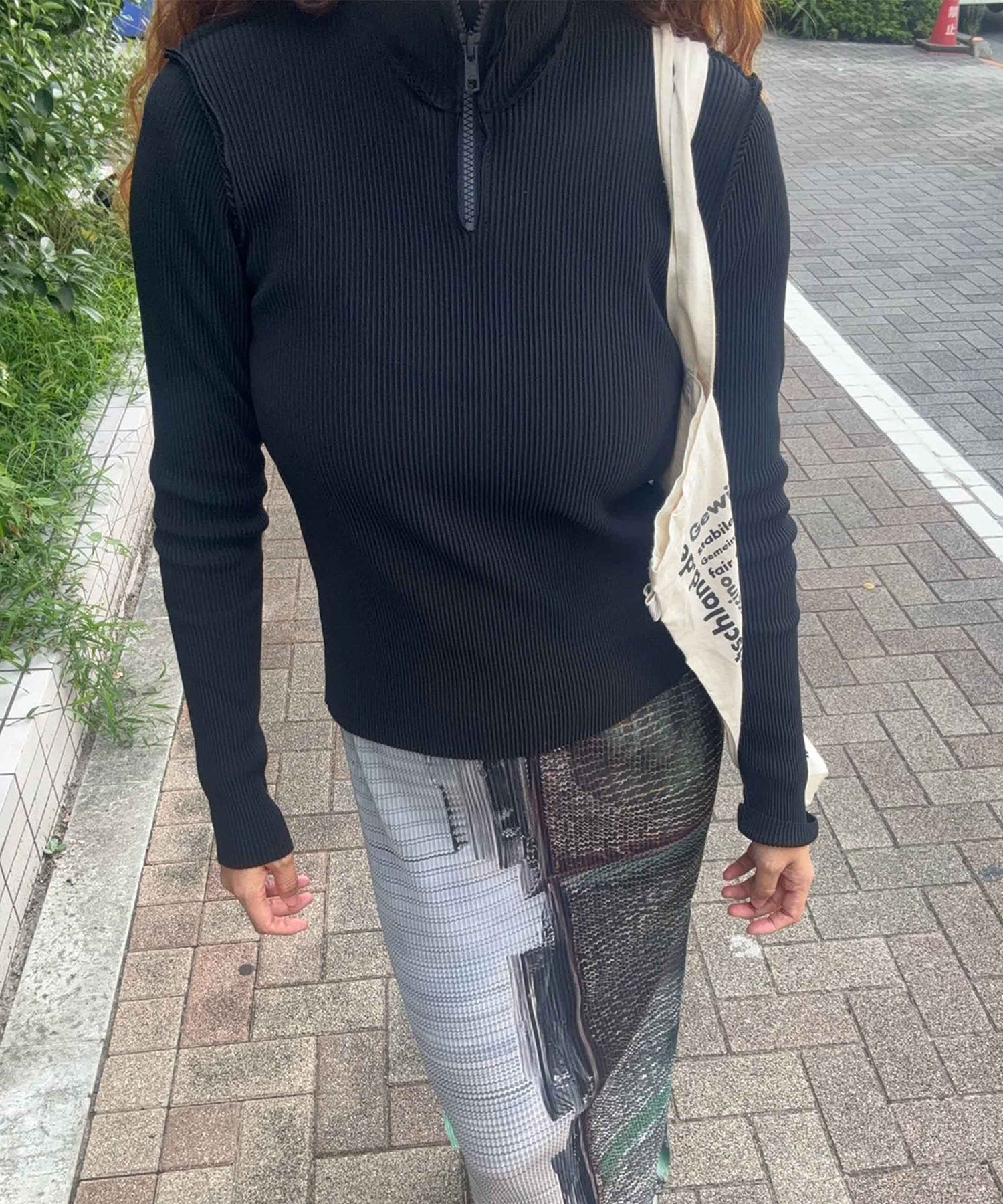 CRISP HALF-ZIP TOP kotohayokozawa