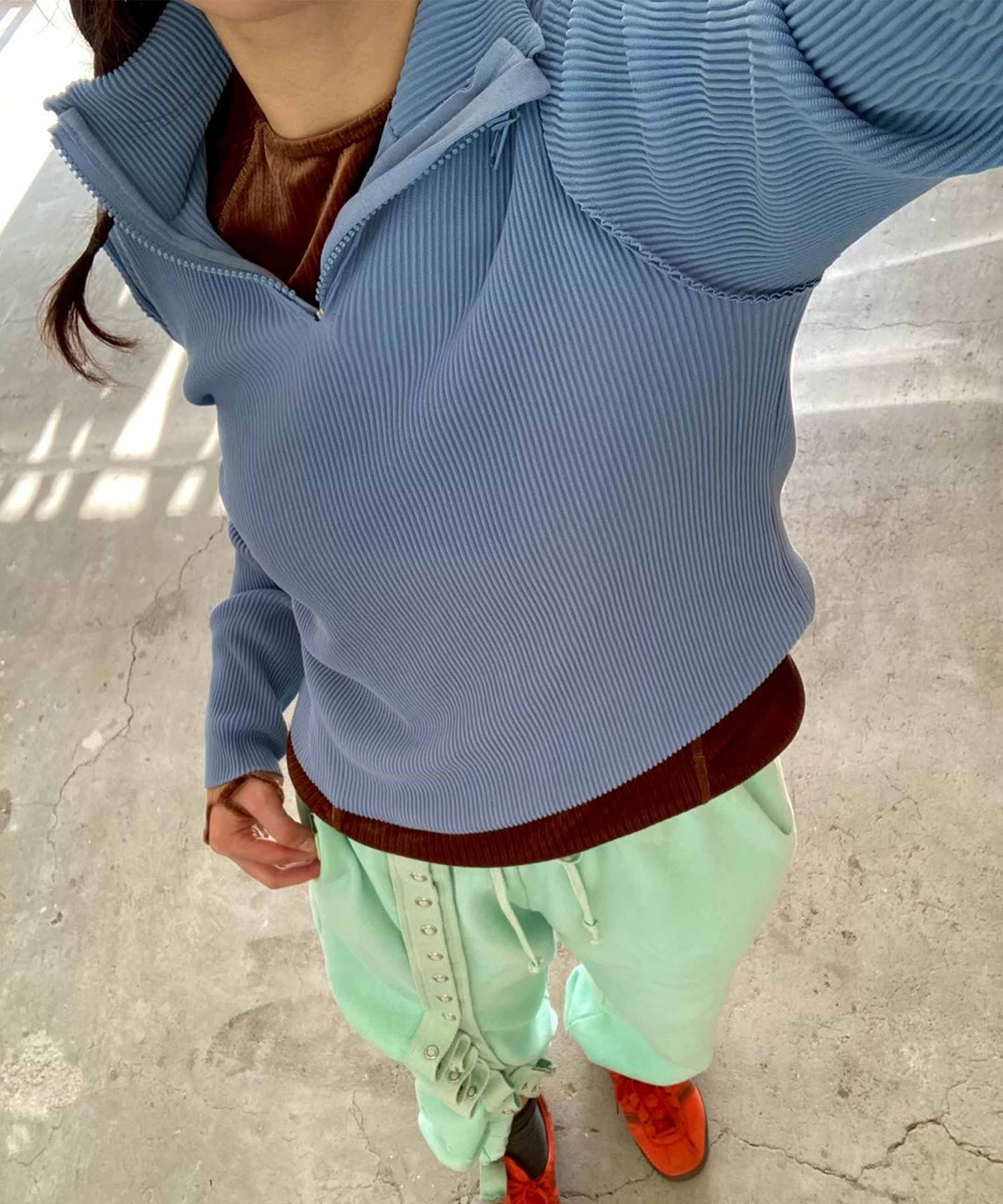 CRISP HALF-ZIP TOP kotohayokozawa