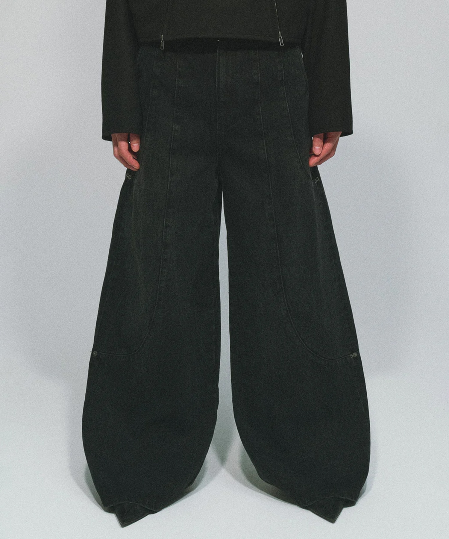 TUCK WIDE DENIM PANTS GOAT ESSENCE