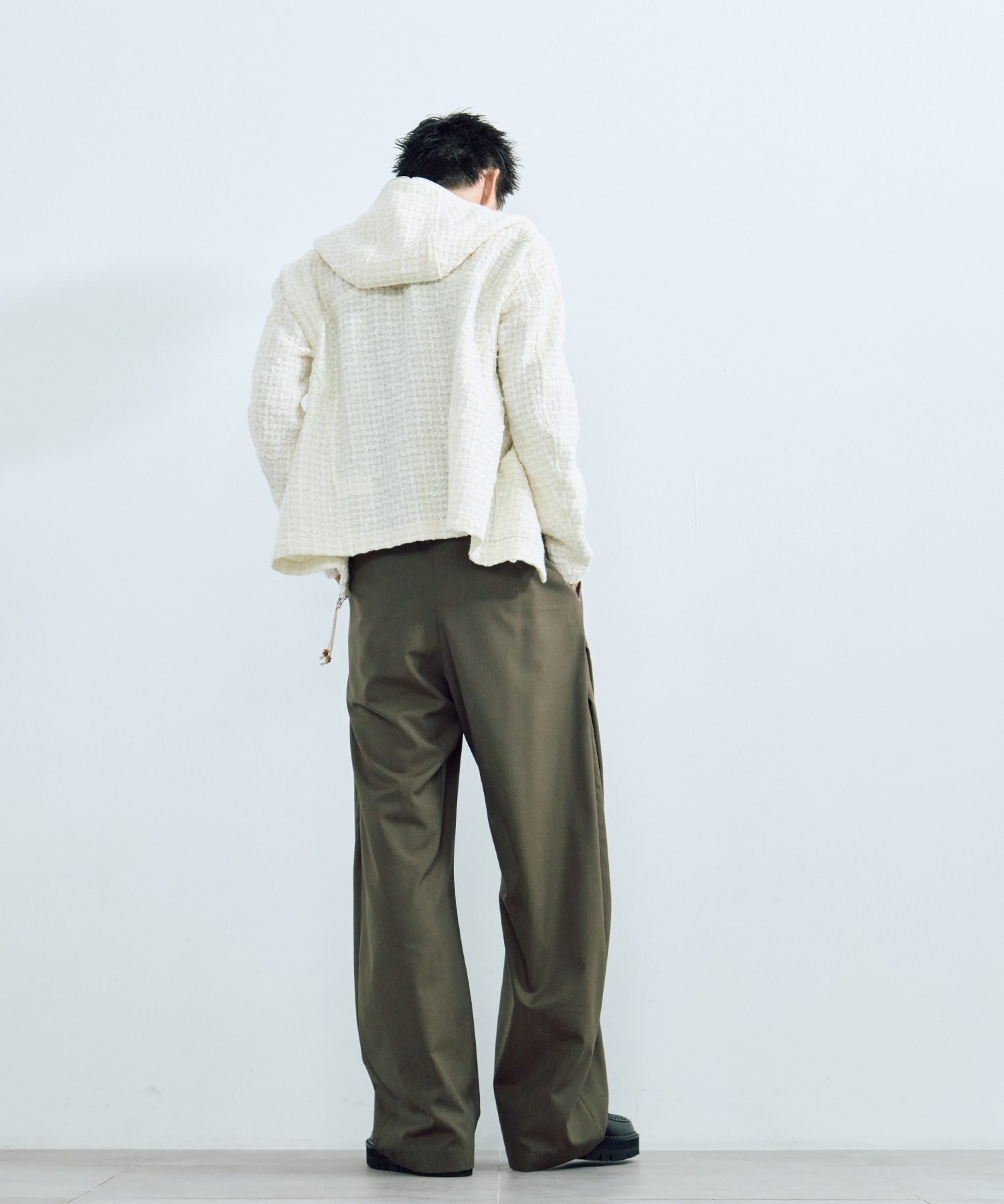カーブレッグトラウザー CONZ