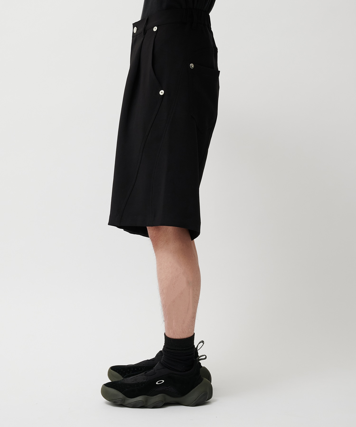 PANEL CUT WIDE SHORTS CONZ