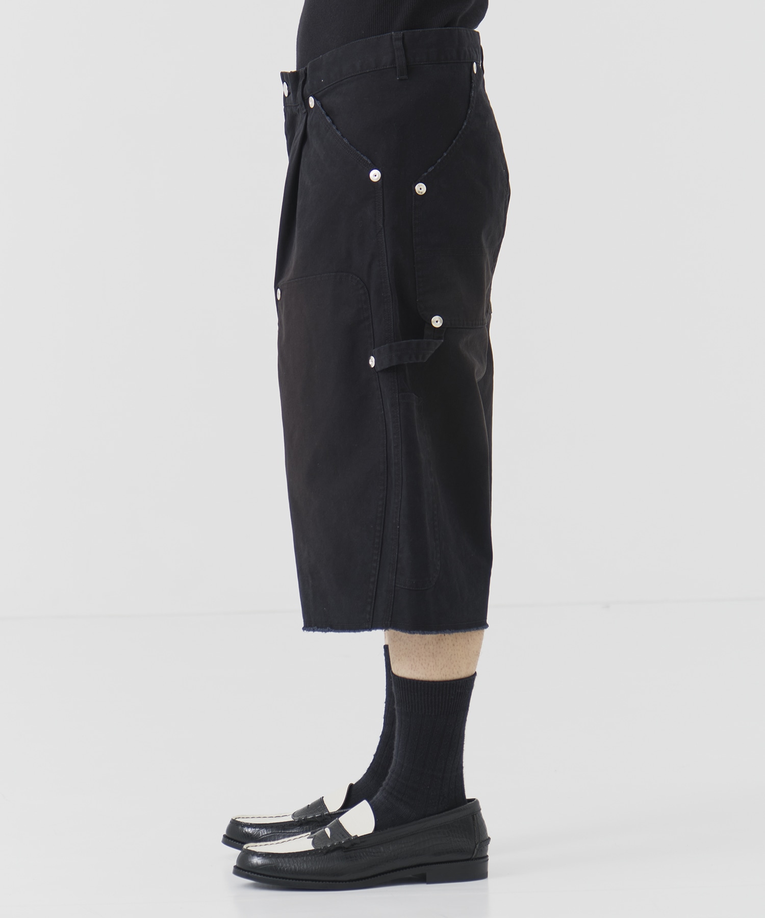 DUCK DOUBLE KNEE CURVED LEG SHORTS CONZ
