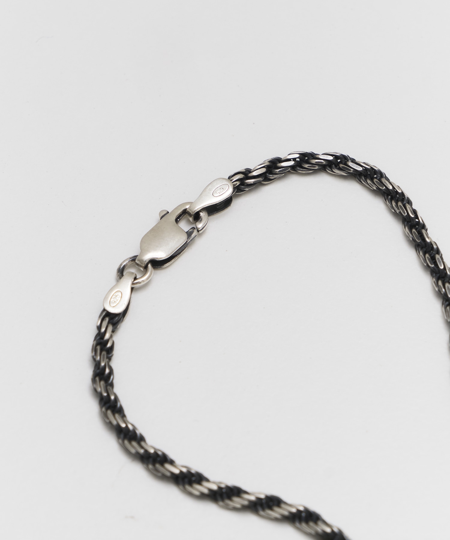 SMILE NECKLESS CONZ