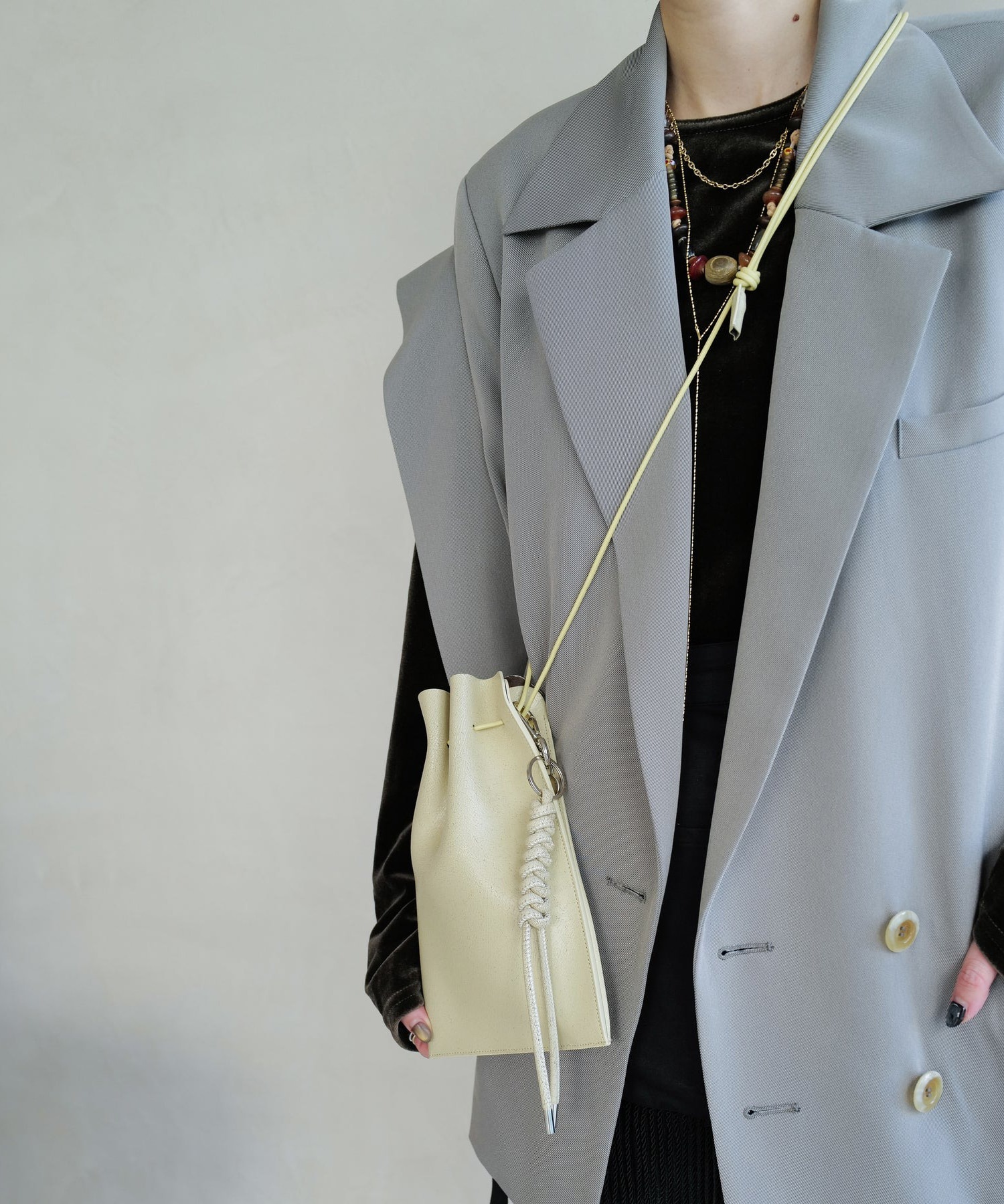 CRISTY SNAKEKNOT CHARM / CRACK ITTI
