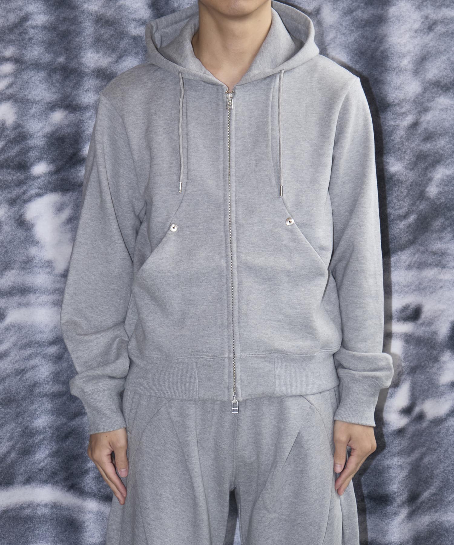 SHORT ZIP HOODIE CONZ