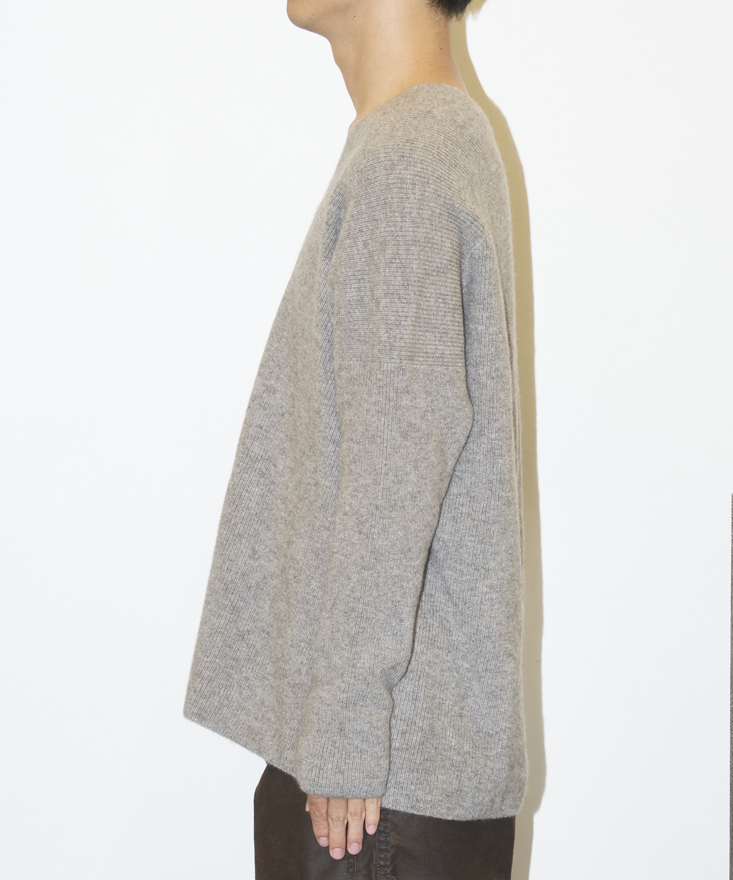 YAK V-neck Sweater Nomat