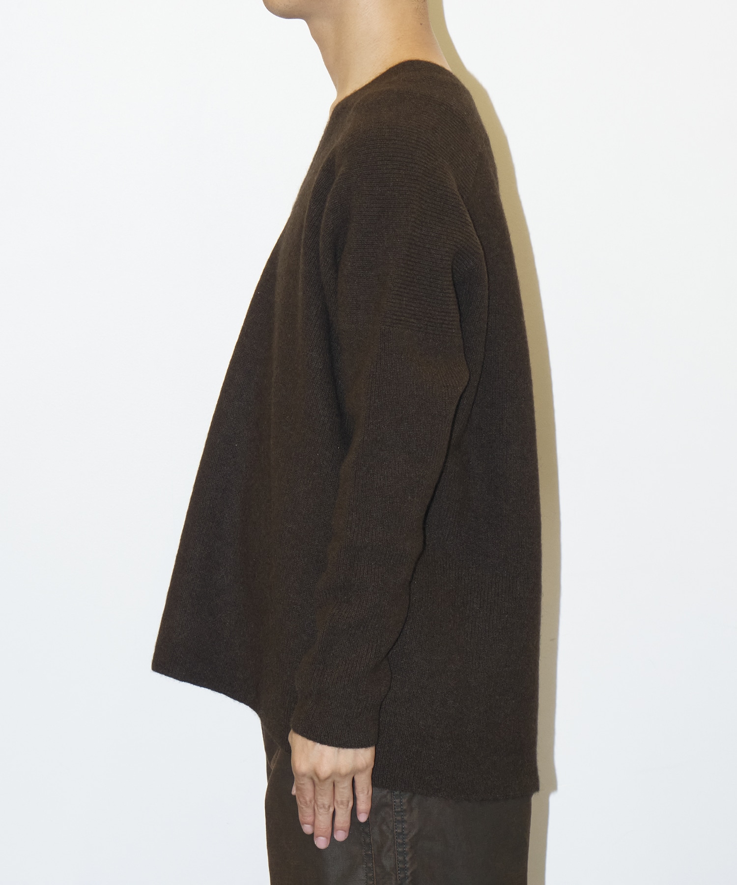 YAK V-neck Sweater Nomat