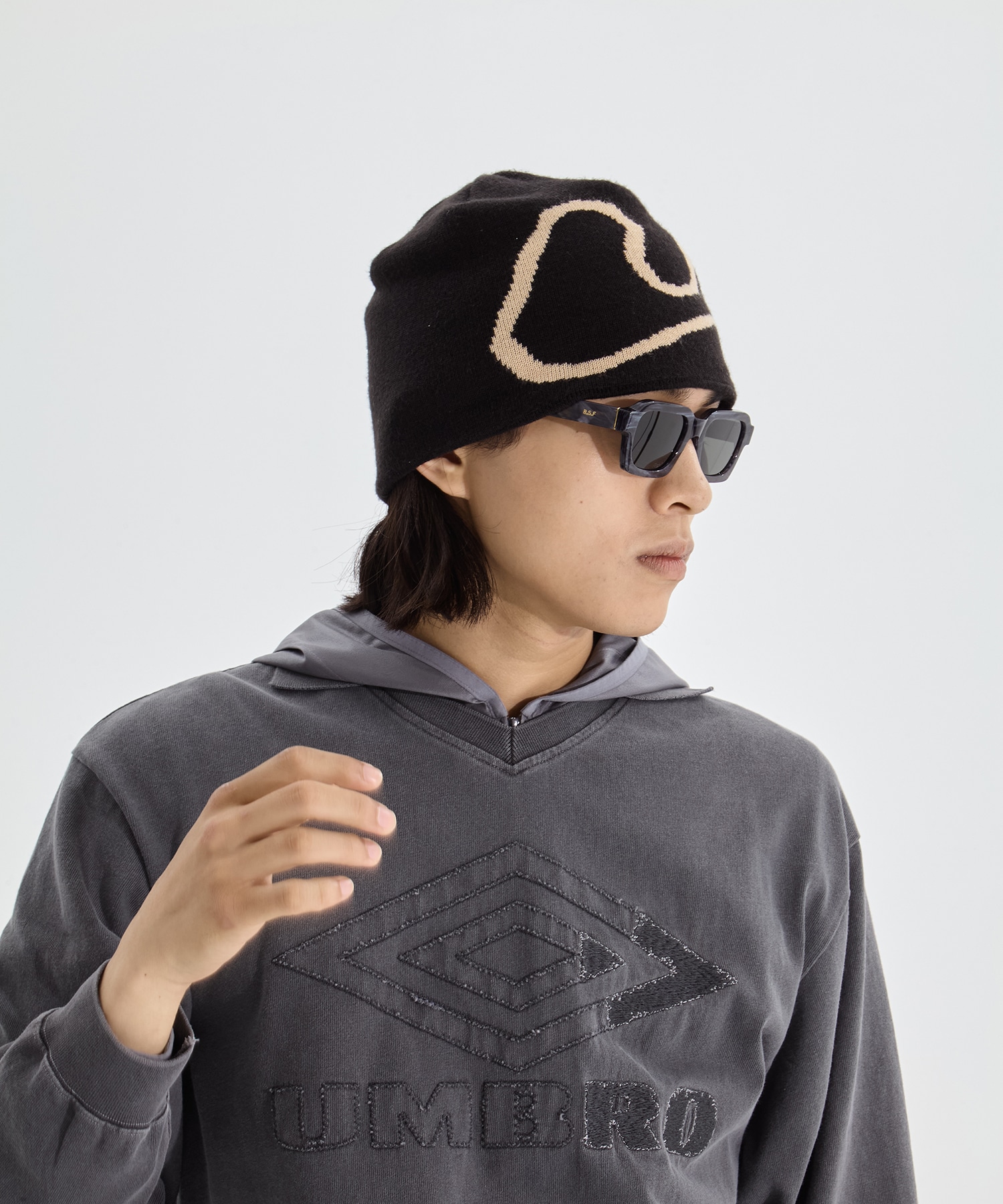 J LOGO KNIT CAP JieDa