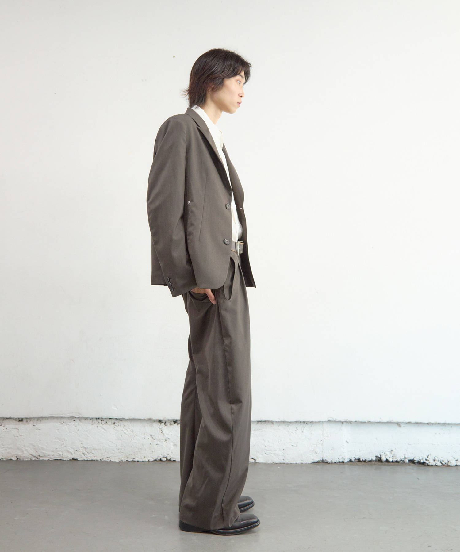 2TUCKED CURVED LEG TROUSERS NVRFRGT