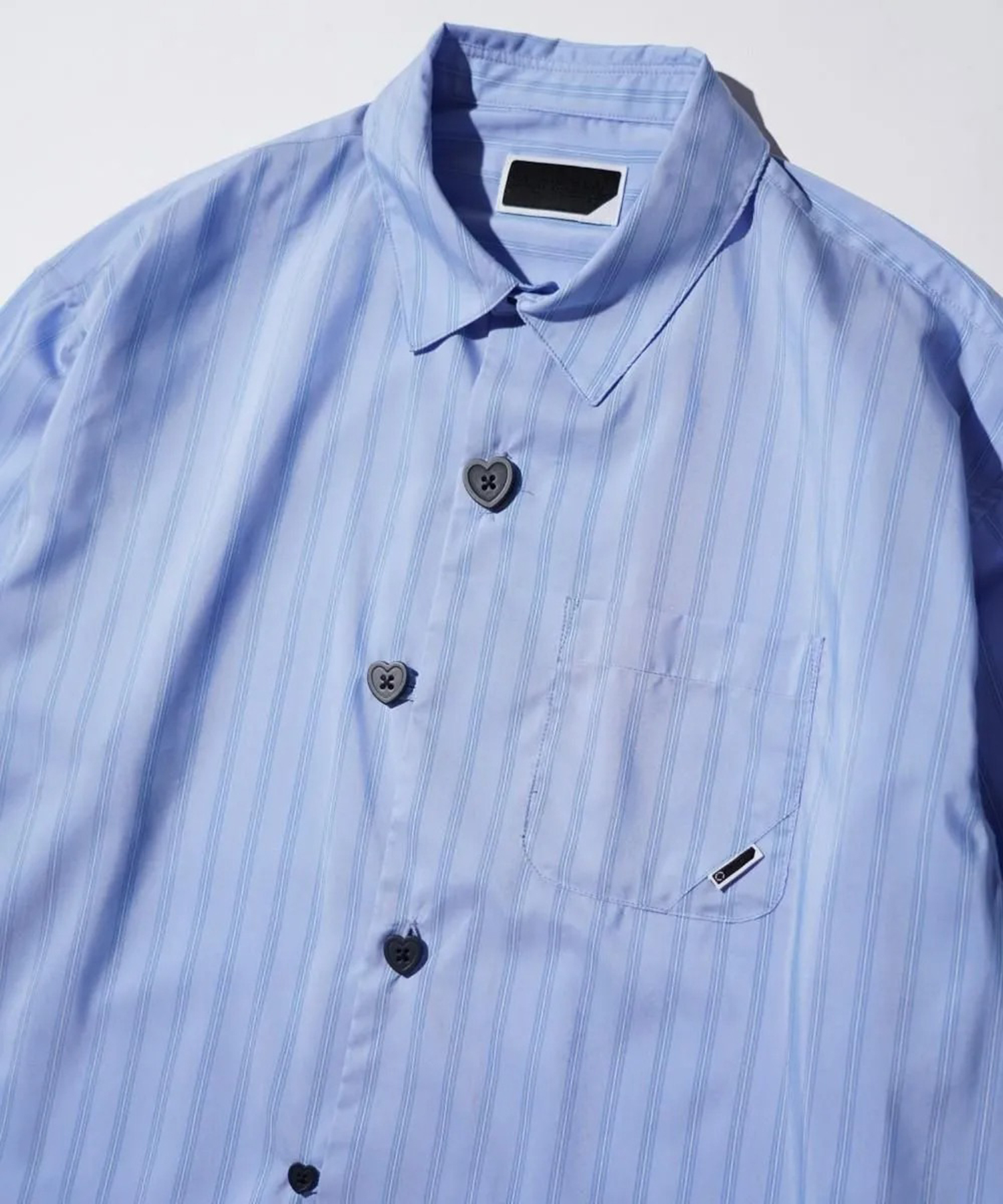 FLOATING HEART SHIRT PHINGERIN