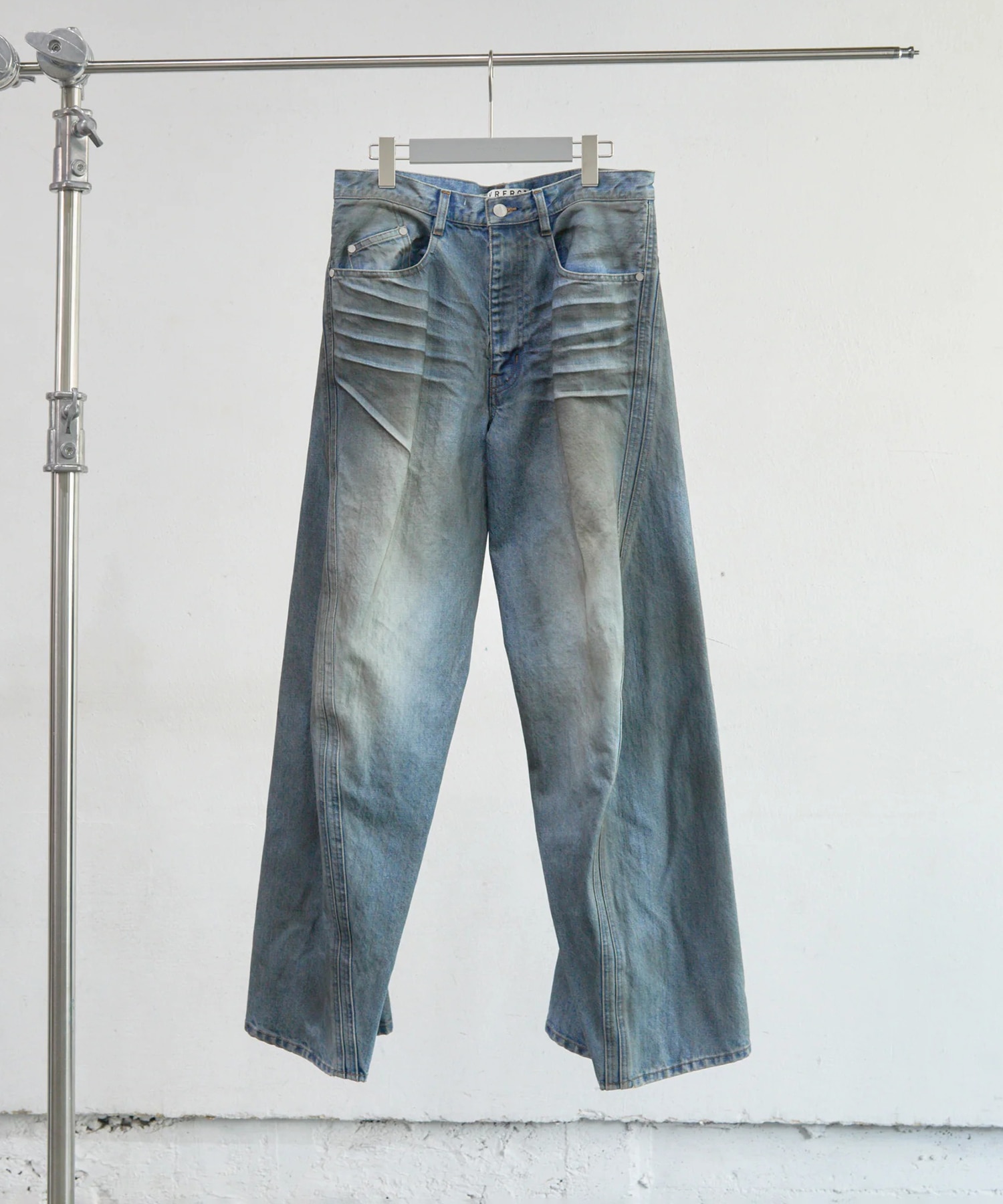 3D TWISTED WIDE LEG JEANS NVRFRGT