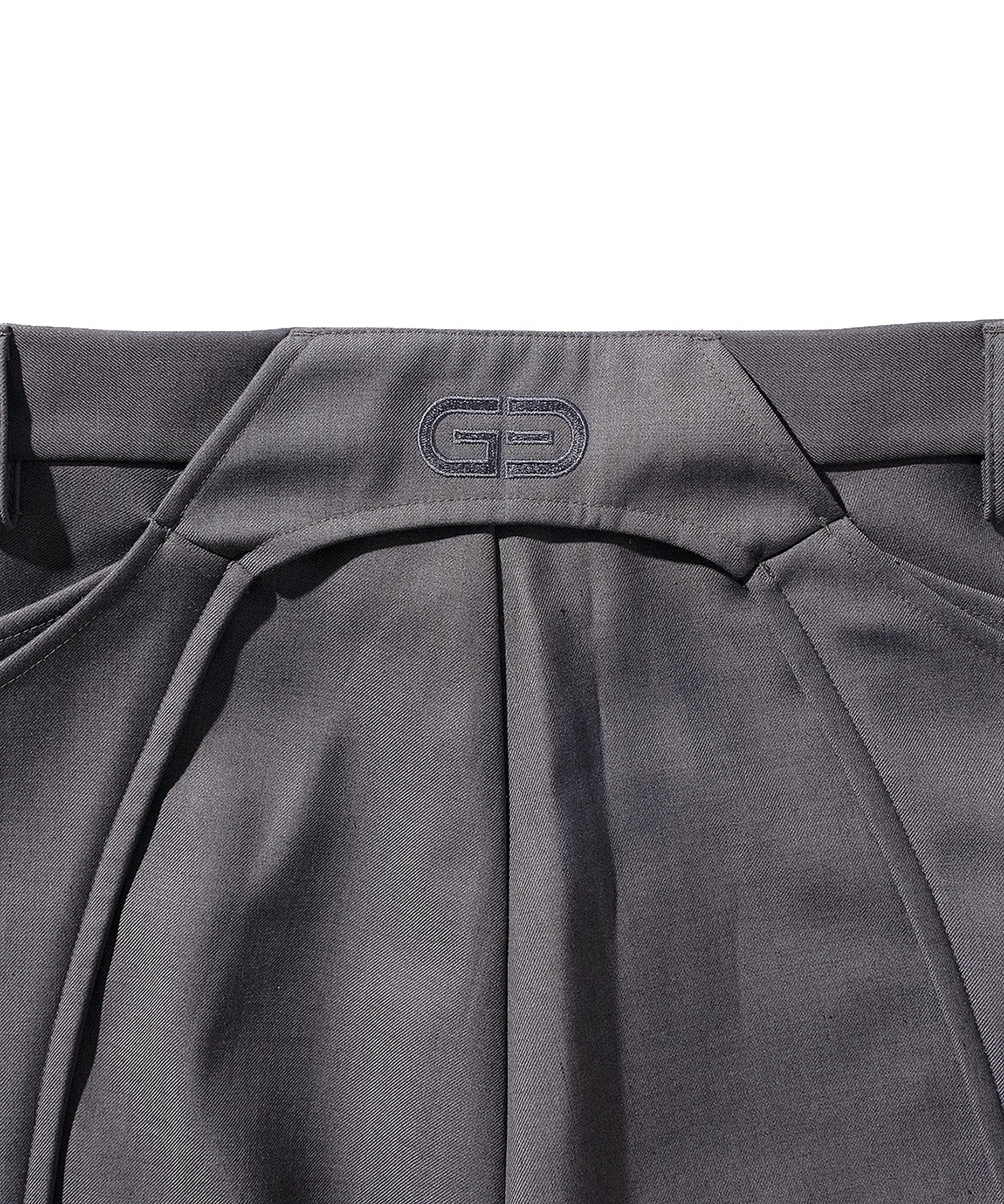 DOUBLE POCKET BAGGY SHORTS GOAT ESSENCE