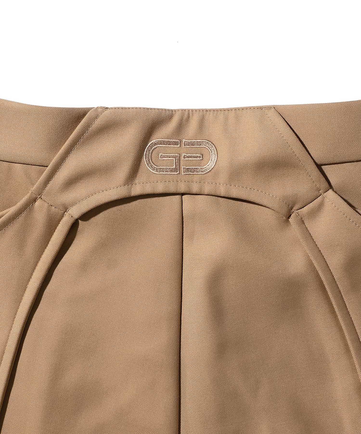 DOUBLE POCKET BAGGY SHORTS GOAT ESSENCE