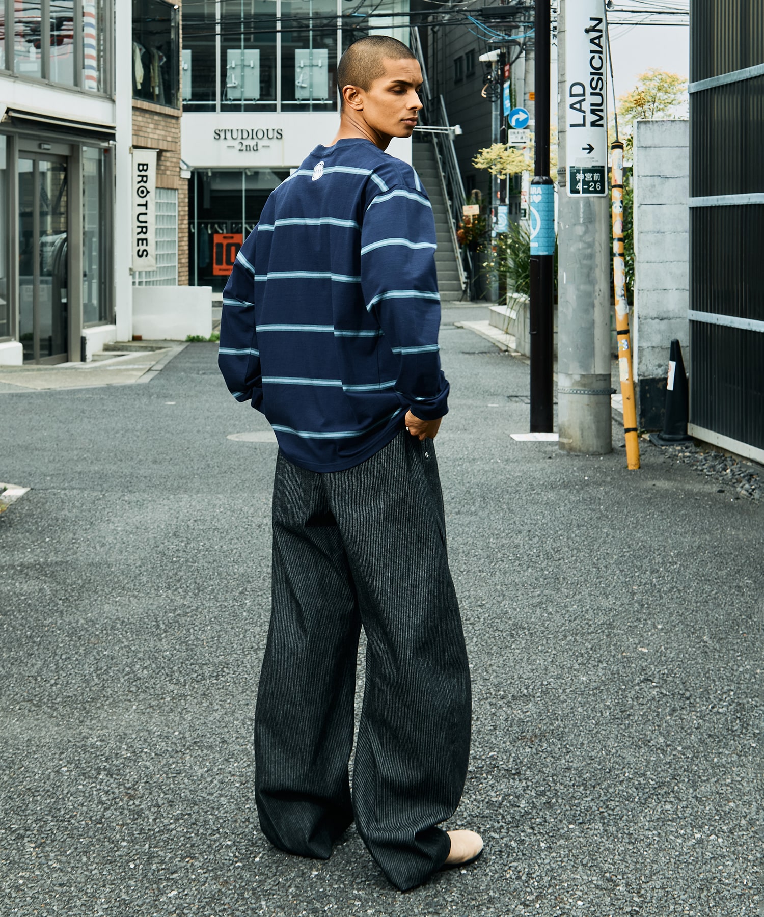 curve leg trousers pique denim CONZ