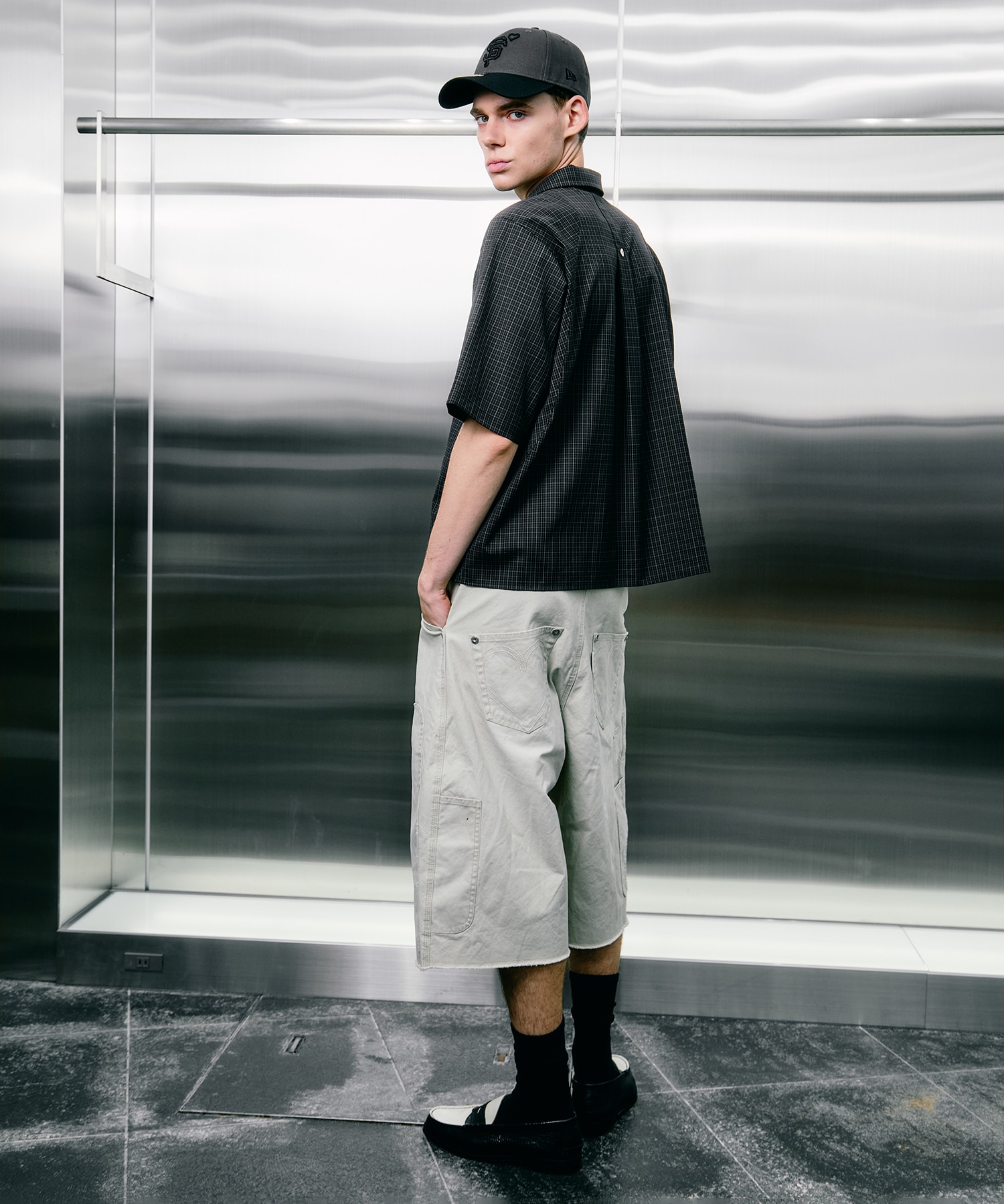 BASICKS×duck double knee curve leg shorts CONZ