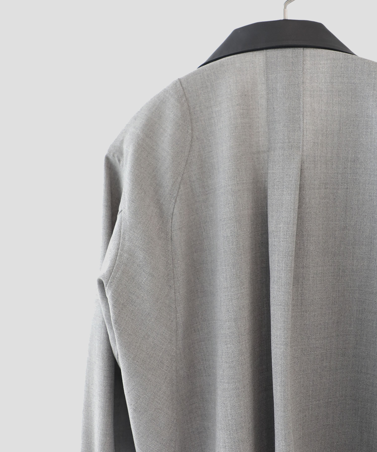 leather color panel sleeve shrit CONZ