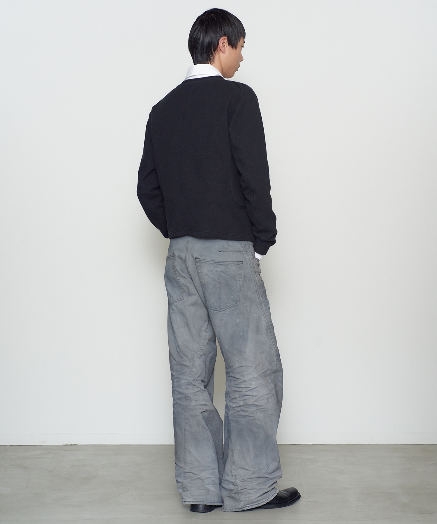 PANNELD LONG SLEEVE V-NECK T-SHIRT NVRFRGT
