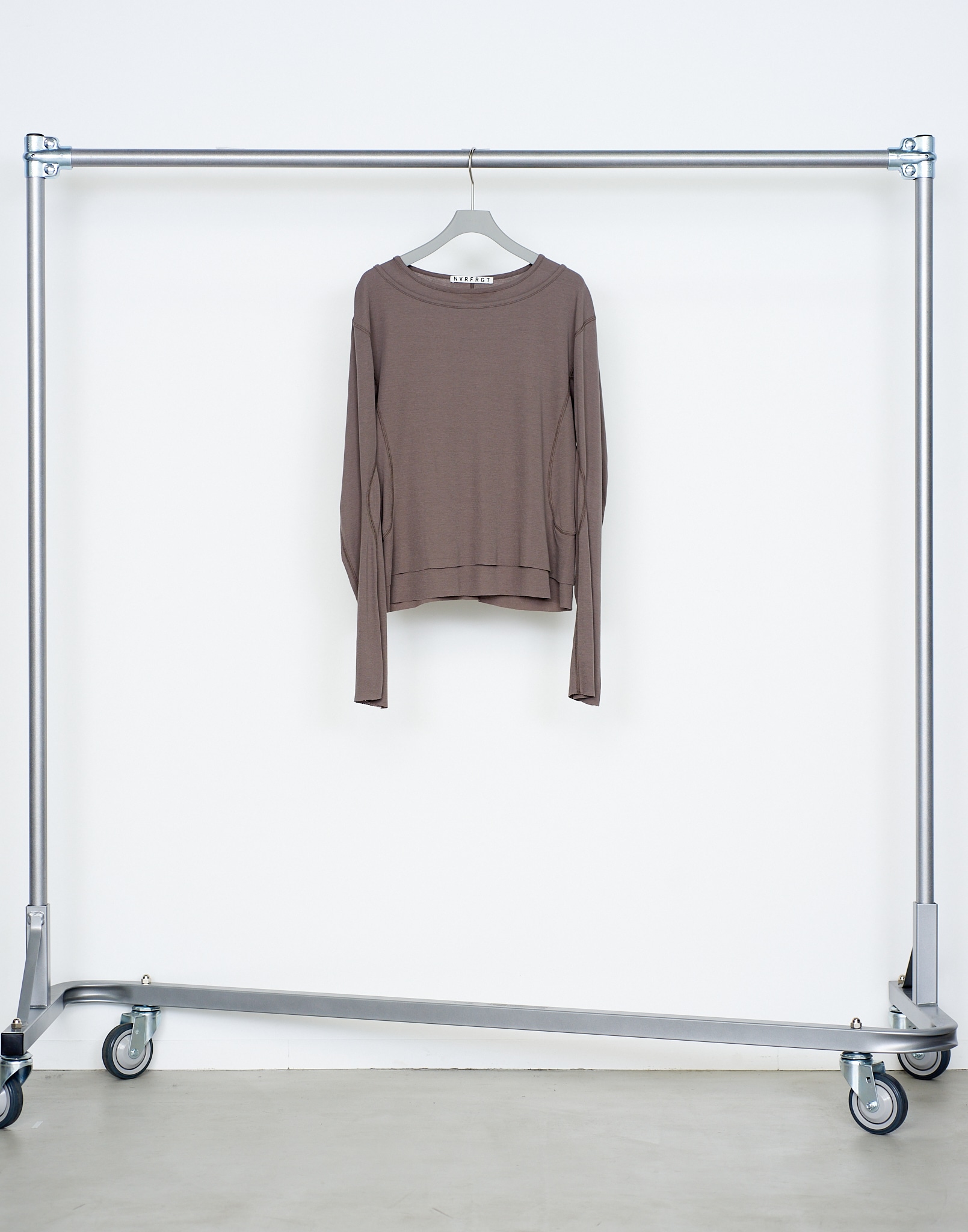 DOUBLE LAYERED LONG SLEEVE T SHIRT NVRFRGT