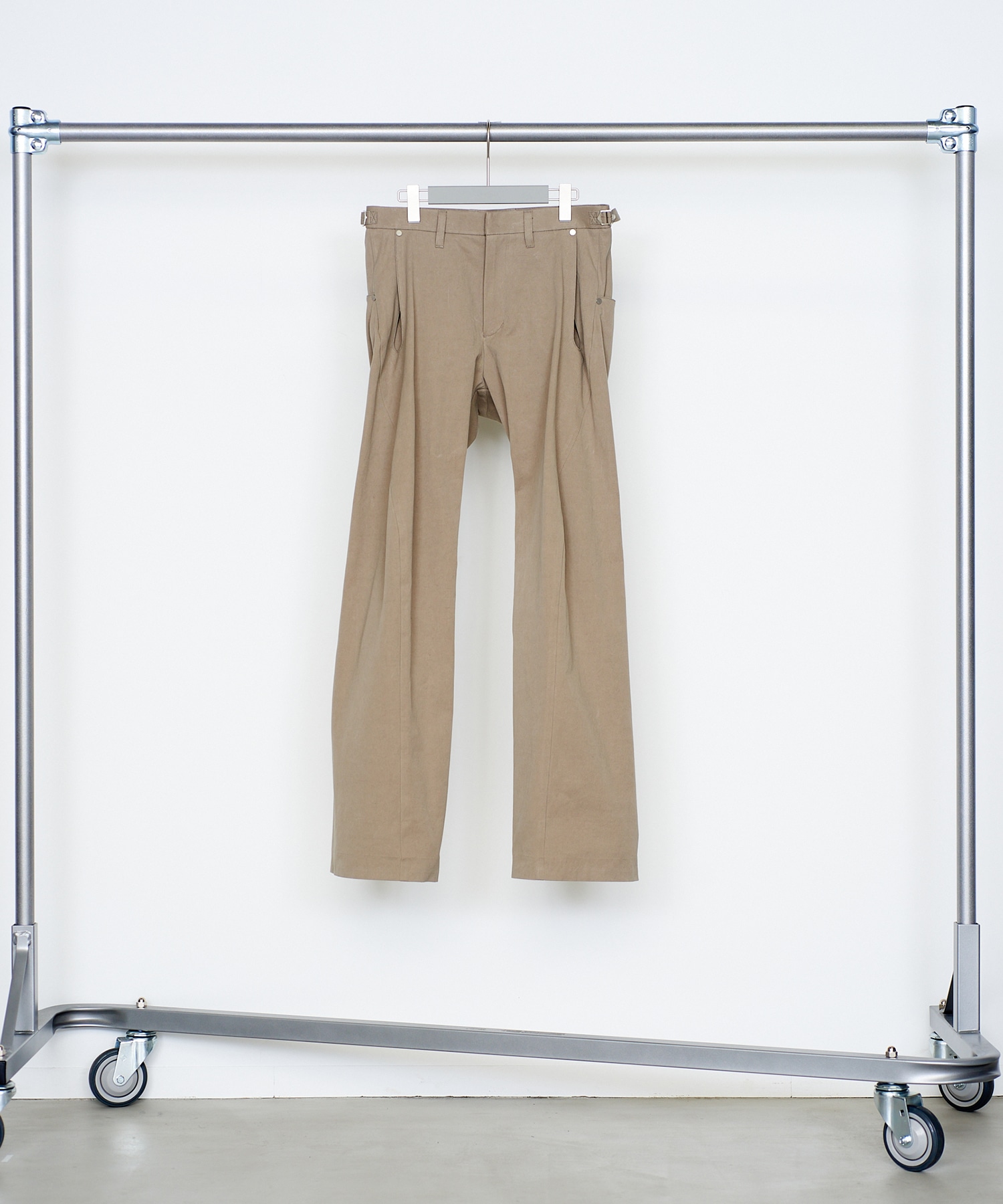 3D TWISTED CHINO PANTS NVRFRGT