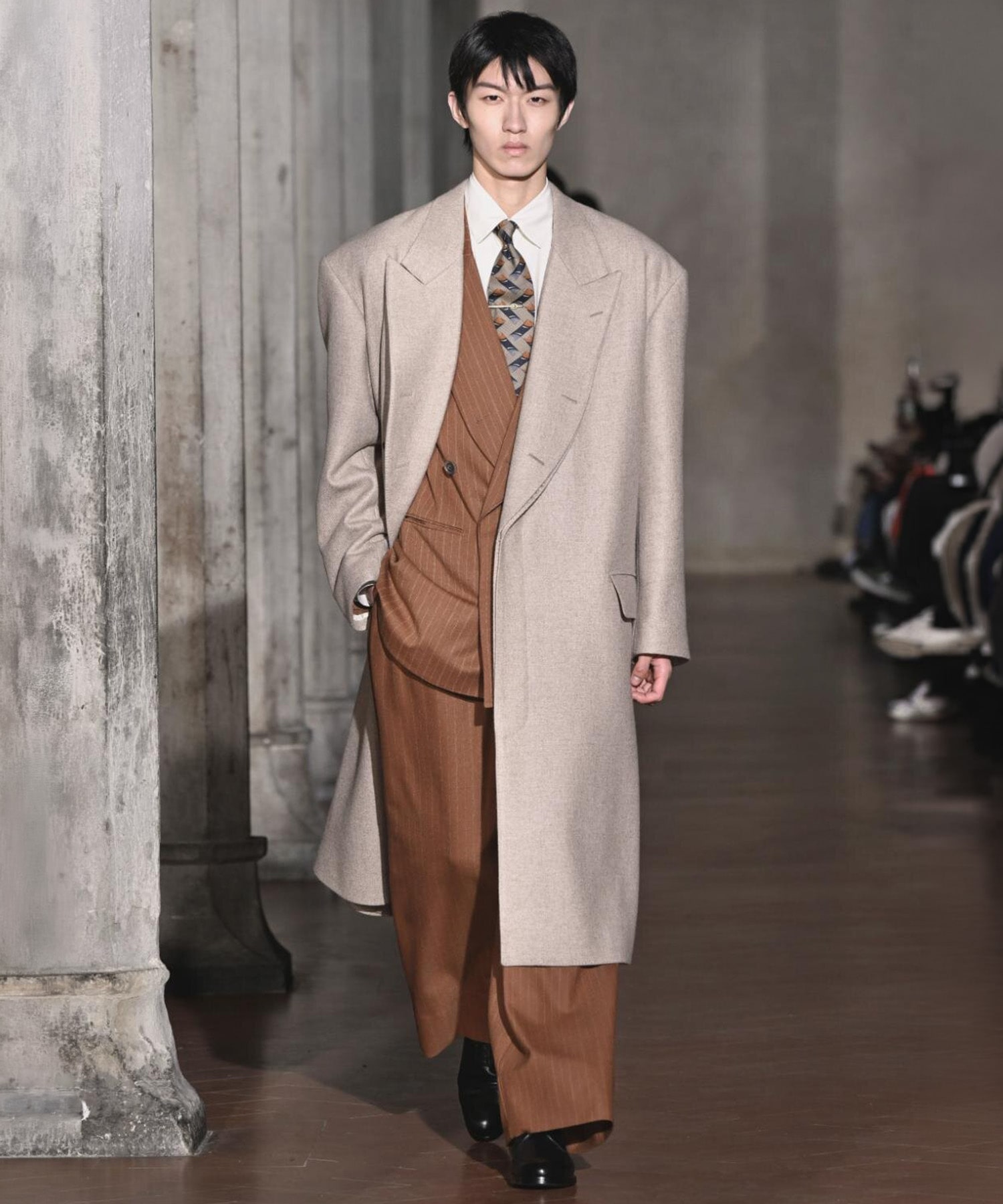 CASHMERE COAT SOSHIOTSUKI