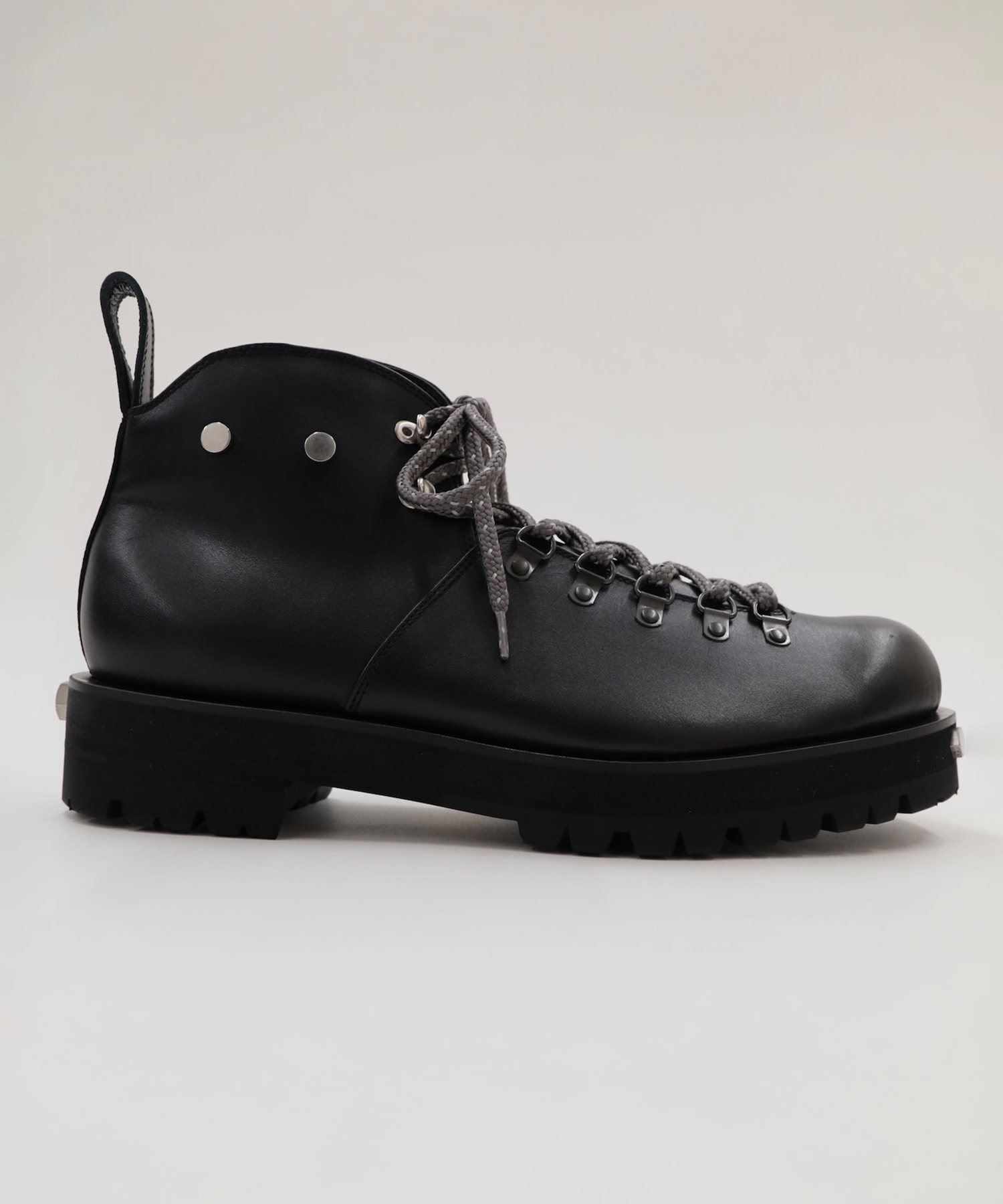 TEST BOOTS OUAT
