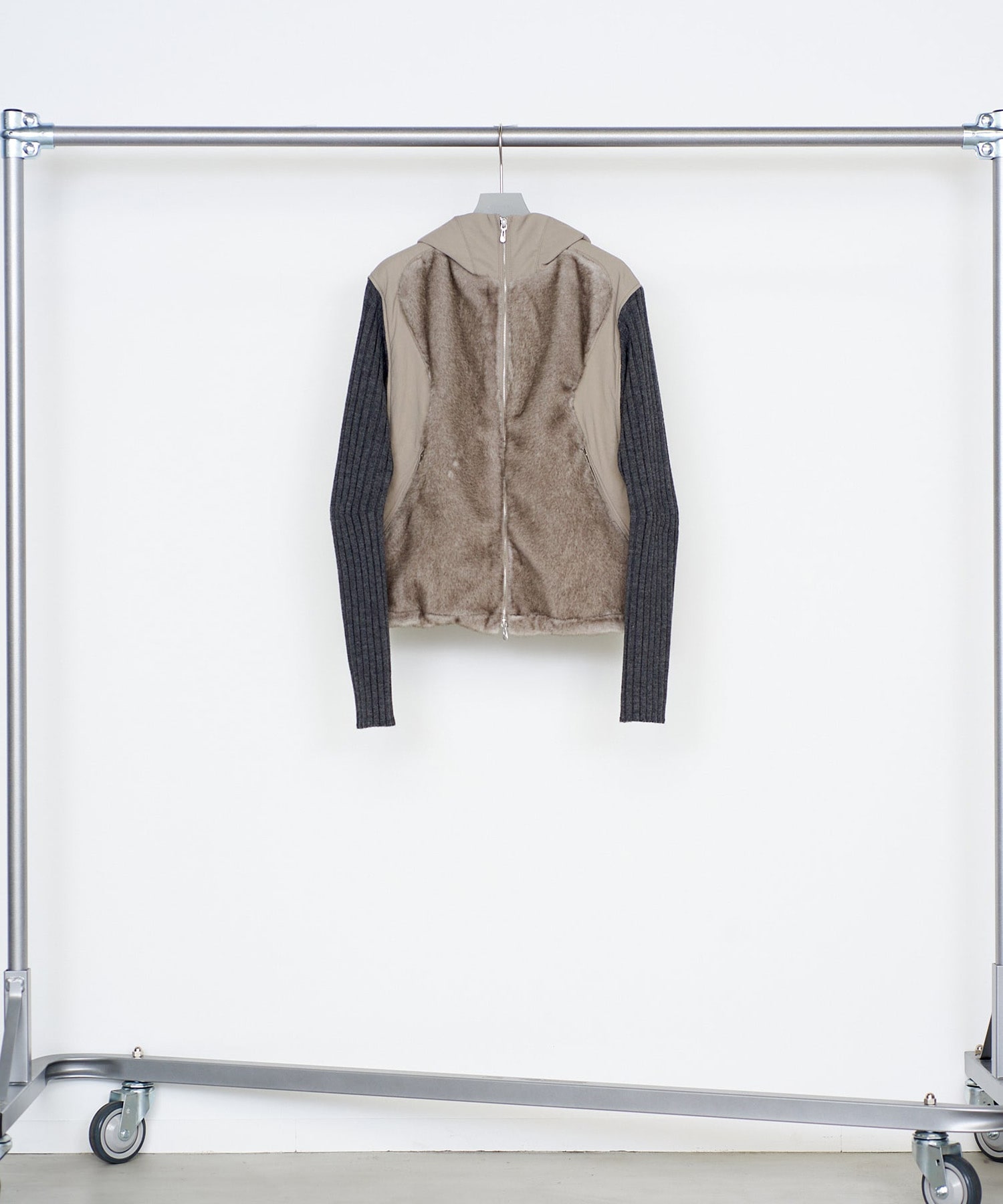 KNITTED SLEEVE PANELLED ZIP UP HOODED JACKET NVRFRGT